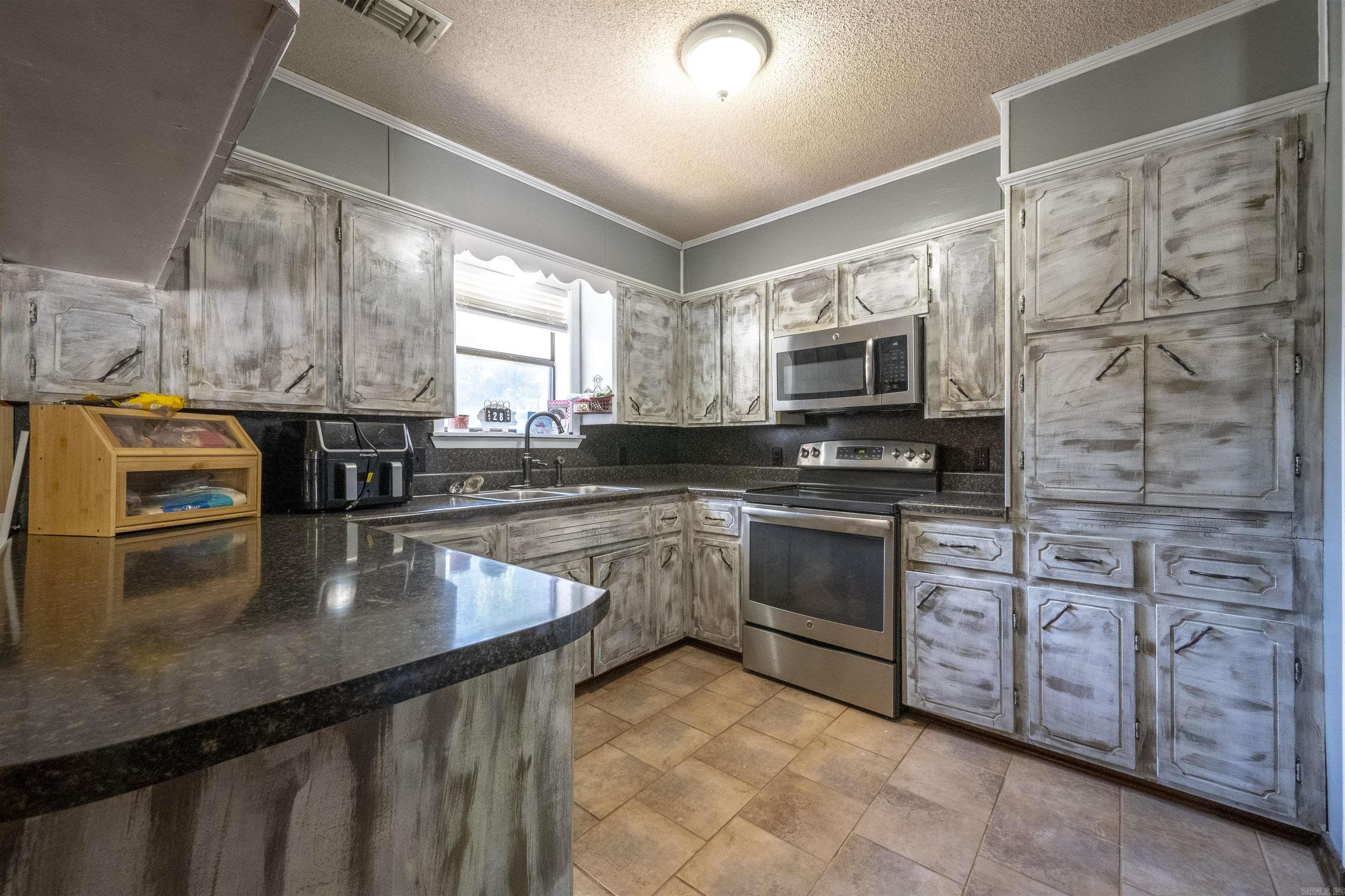 749 Molly Lane Newark, AR 72562