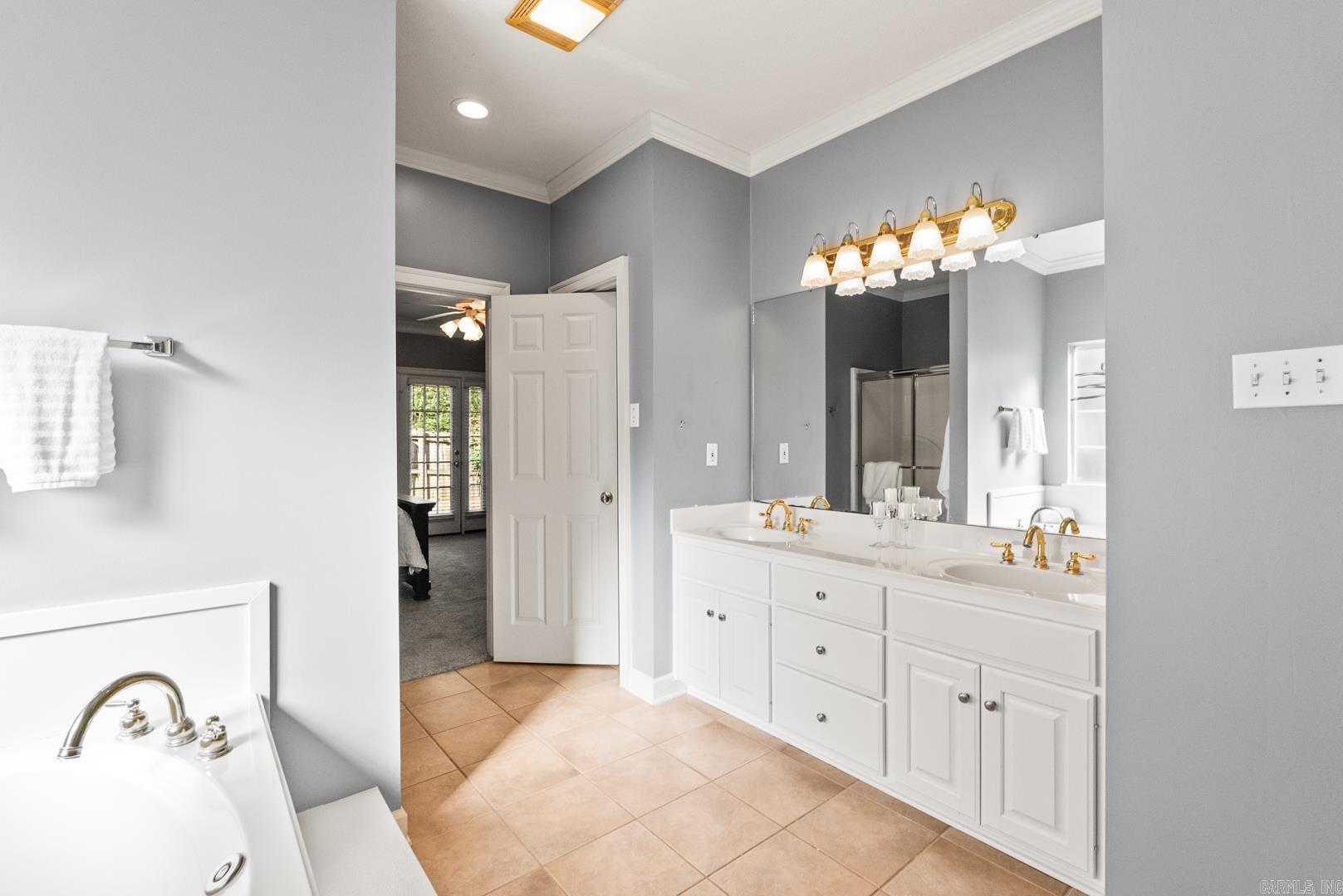 167 Calais Drive Maumelle, AR 72113