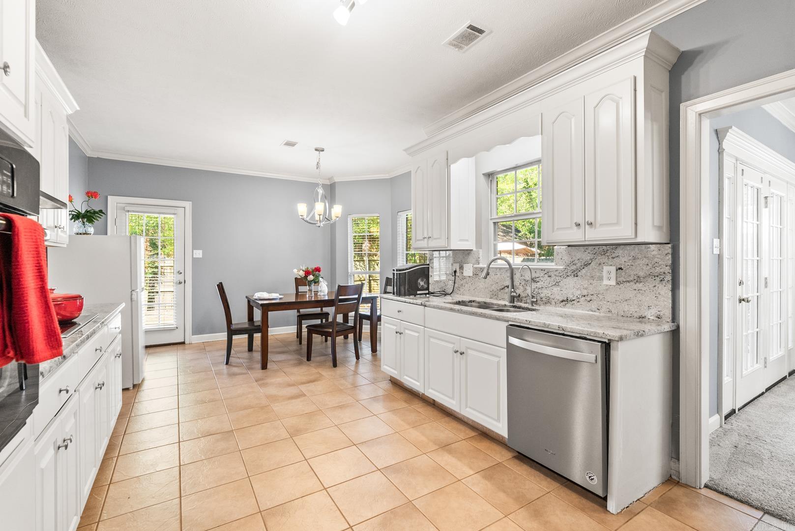 167 Calais Drive Maumelle, AR 72113