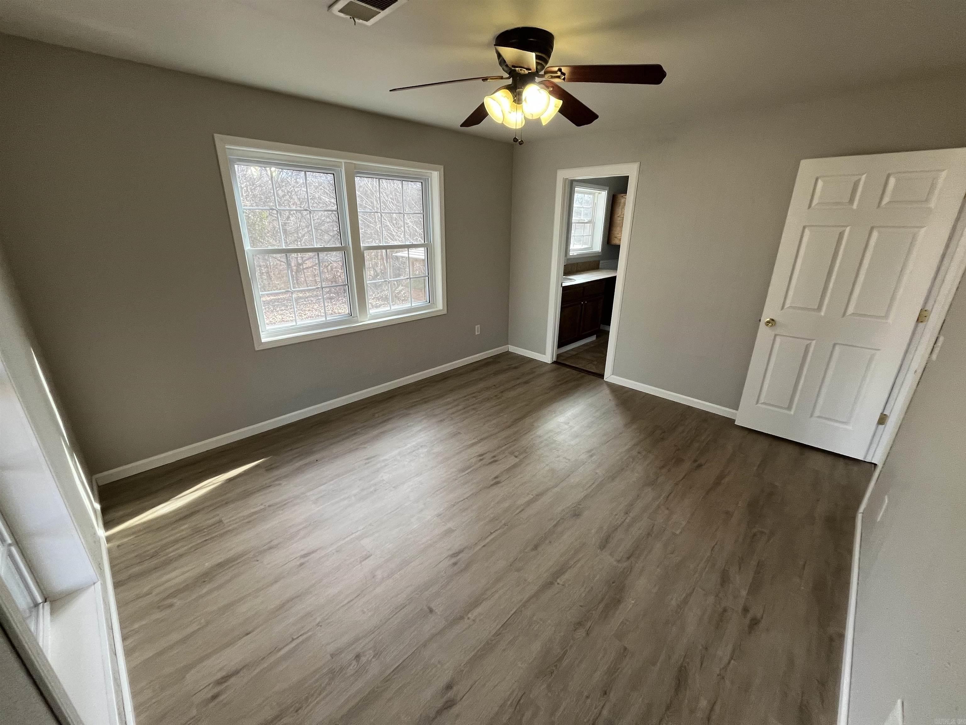 5710 White Drive Batesville, AR 72501