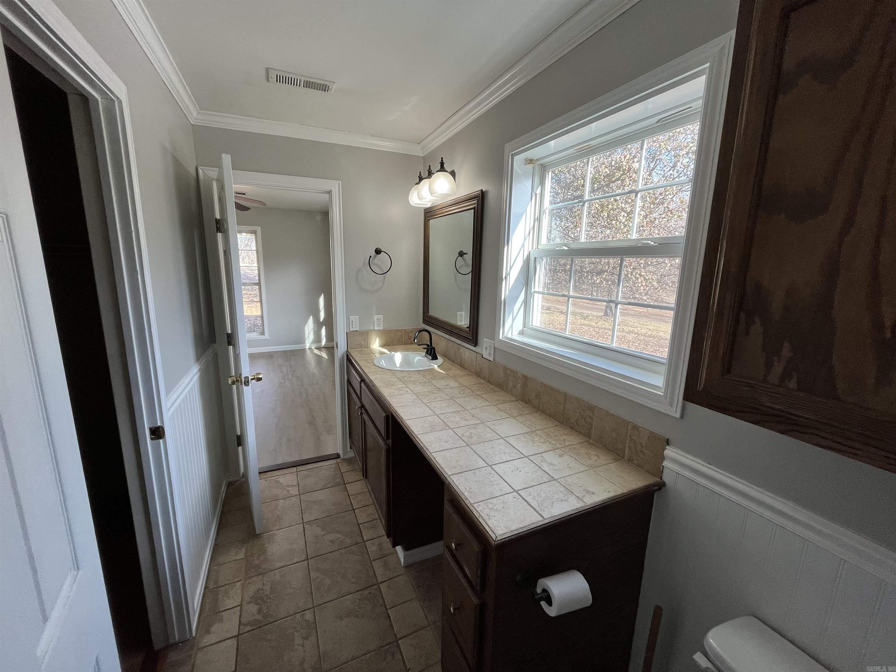 5710 White Drive Batesville, AR 72501