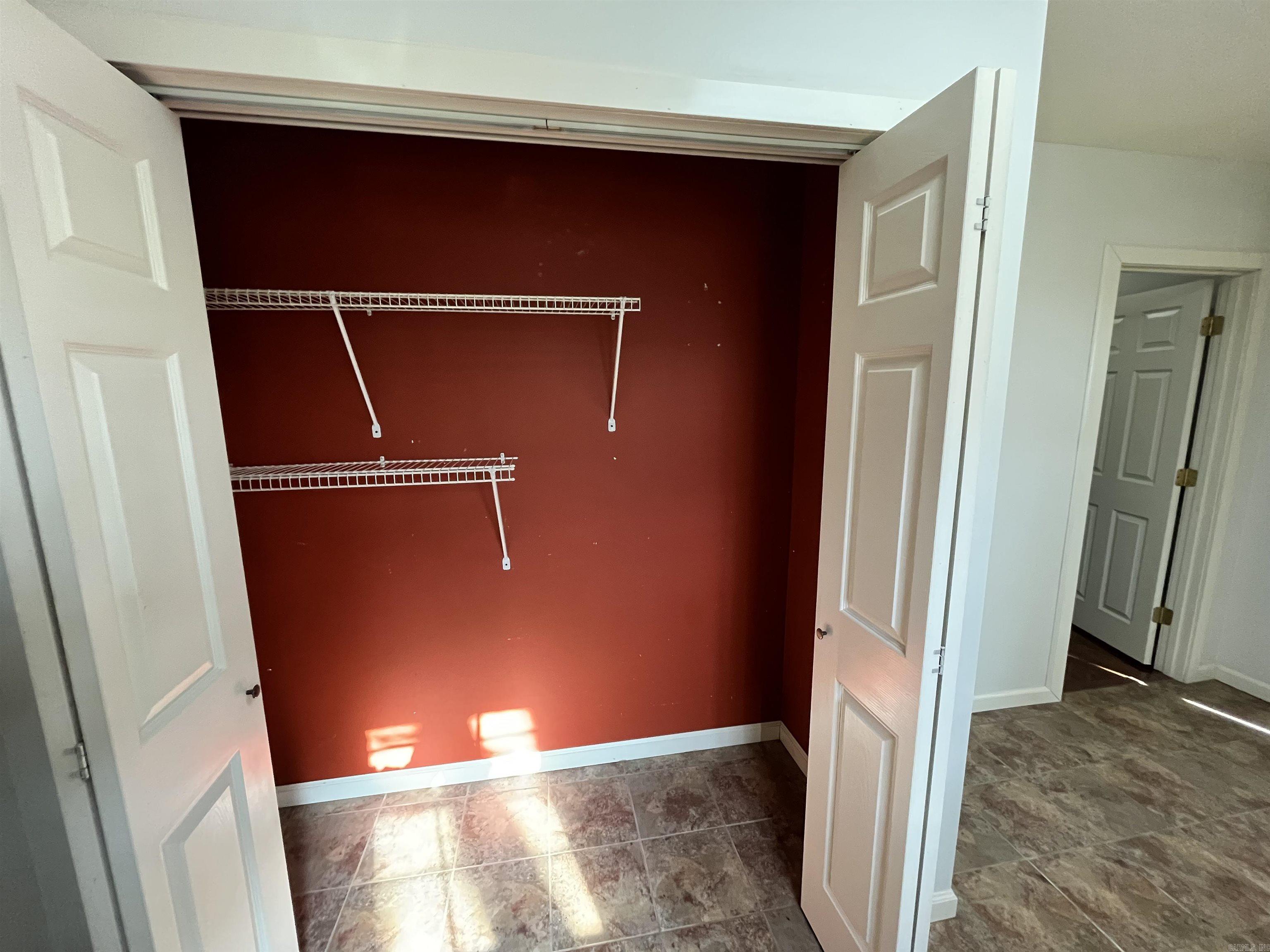 5710 White Drive Batesville, AR 72501