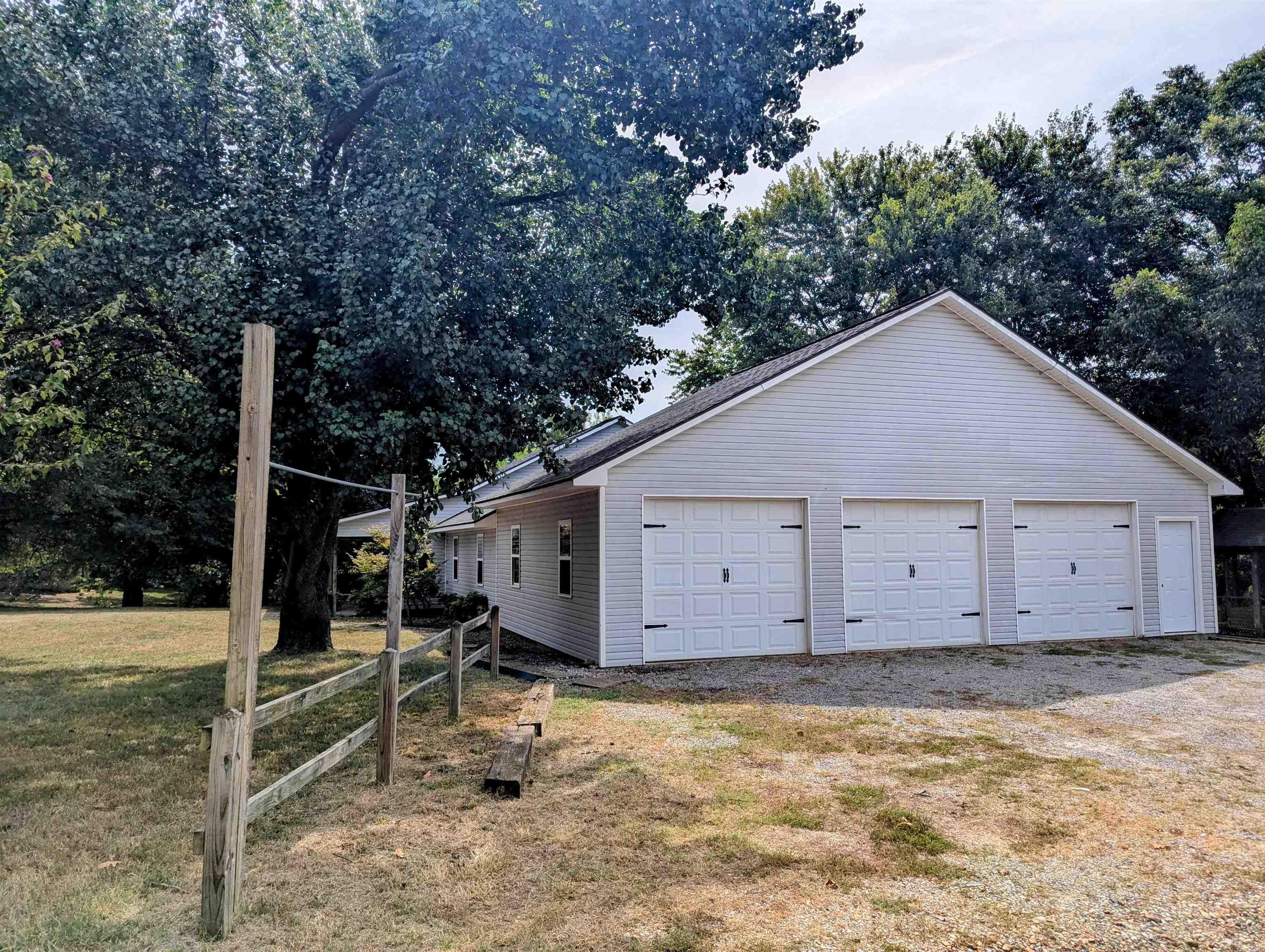 5710 White Drive Batesville, AR 72501