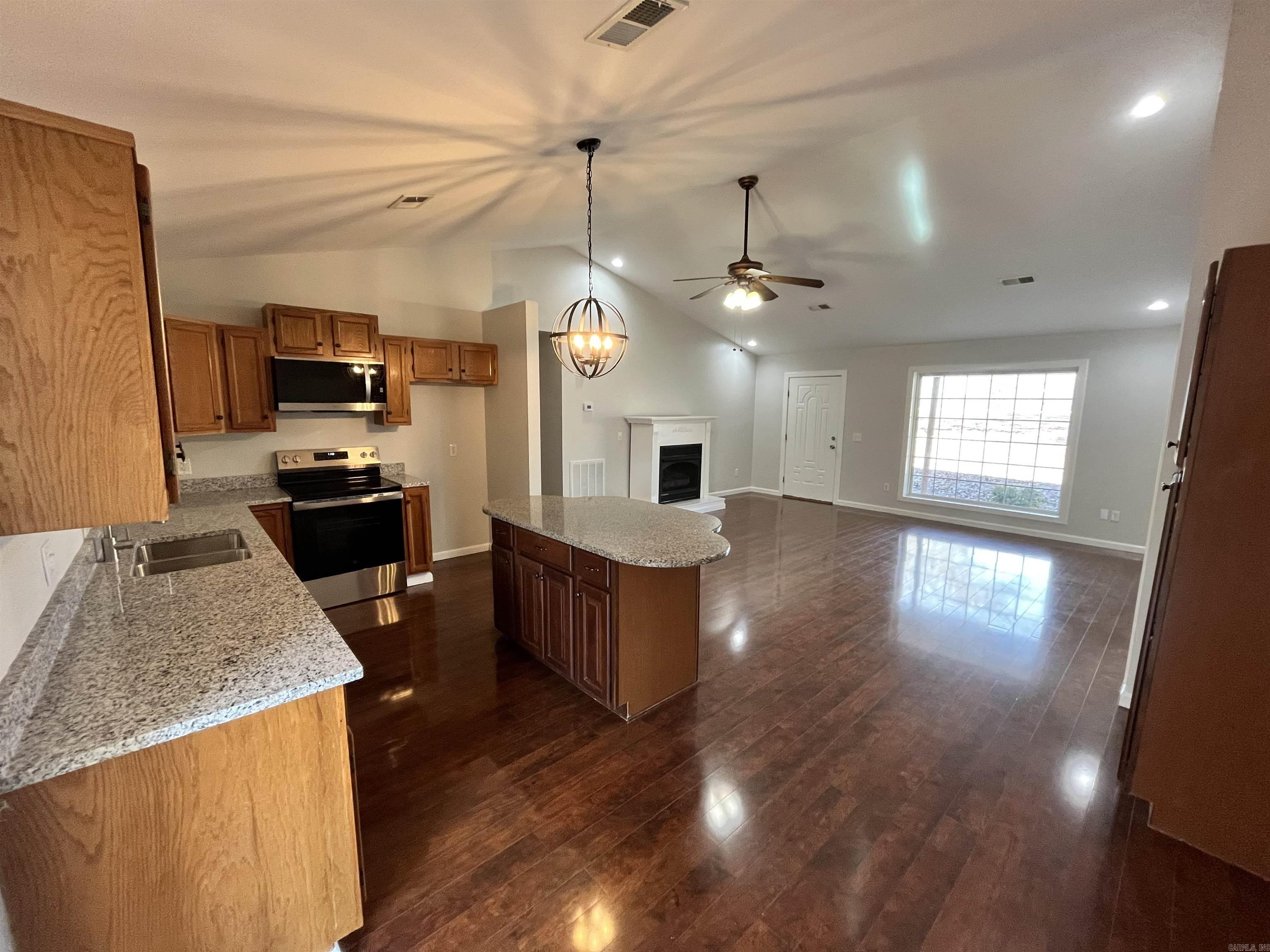 5710 White Drive Batesville, AR 72501