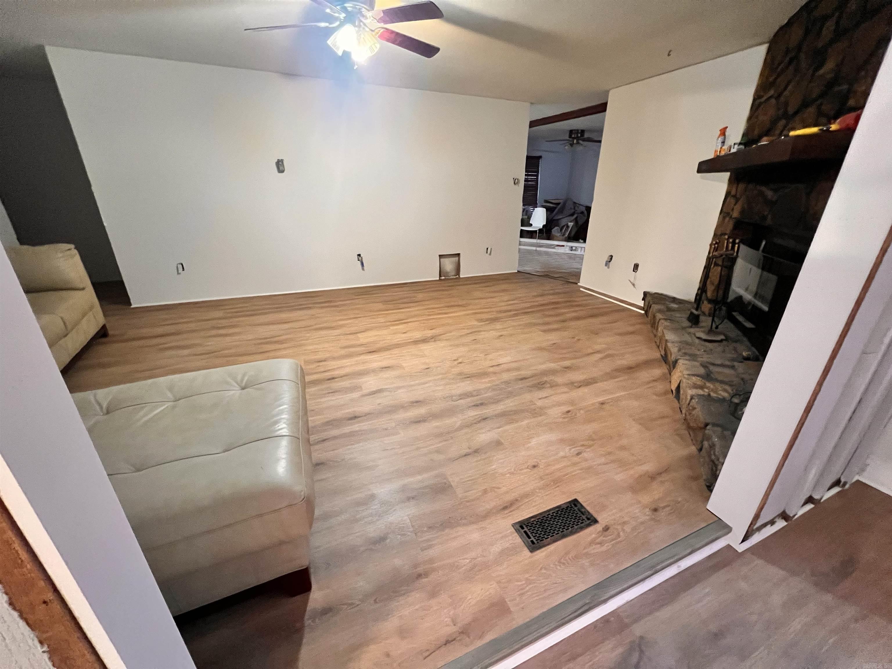 210 Lawrence Lane Hot Springs, AR 71913