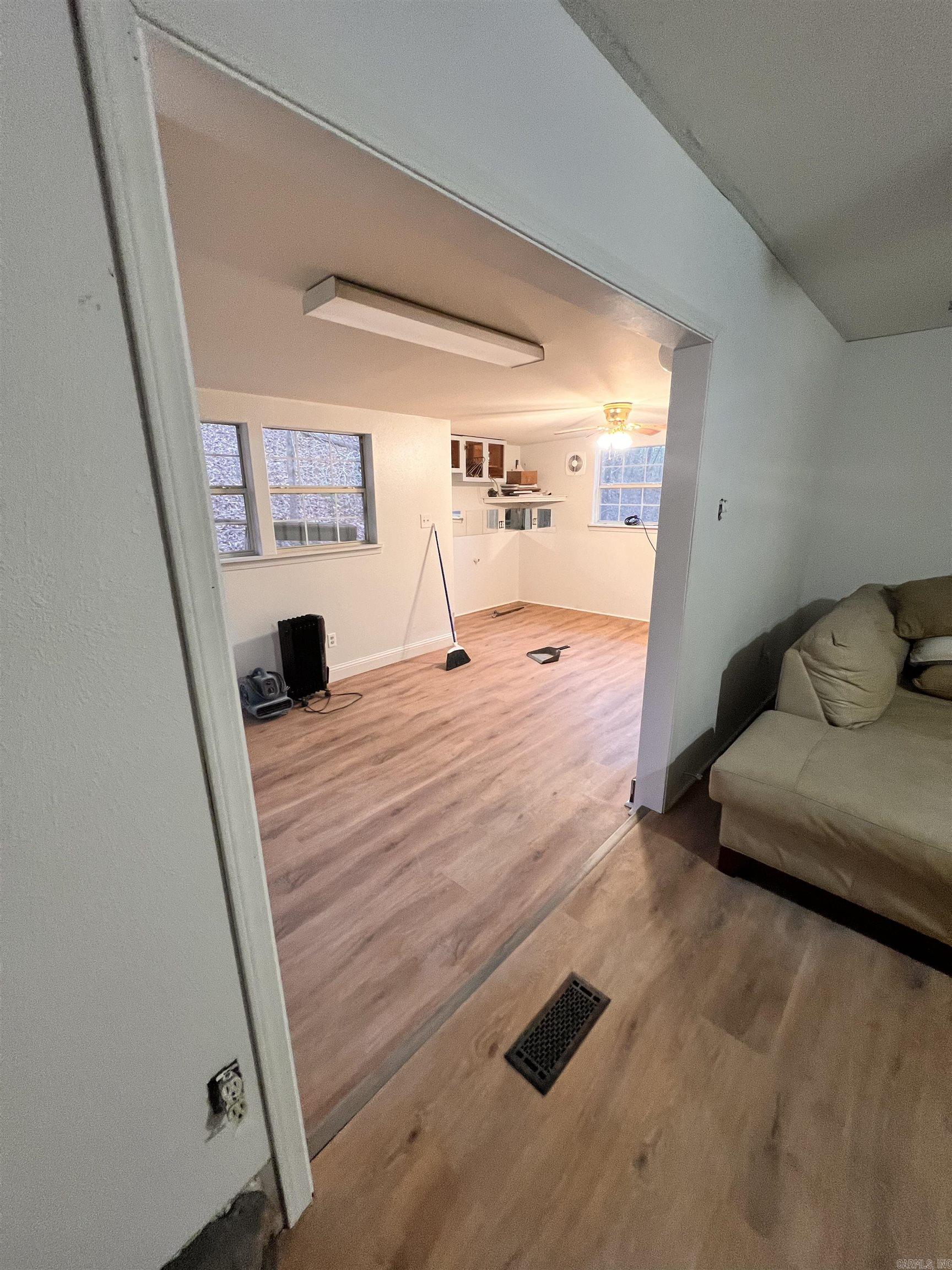 210 Lawrence Lane Hot Springs, AR 71913