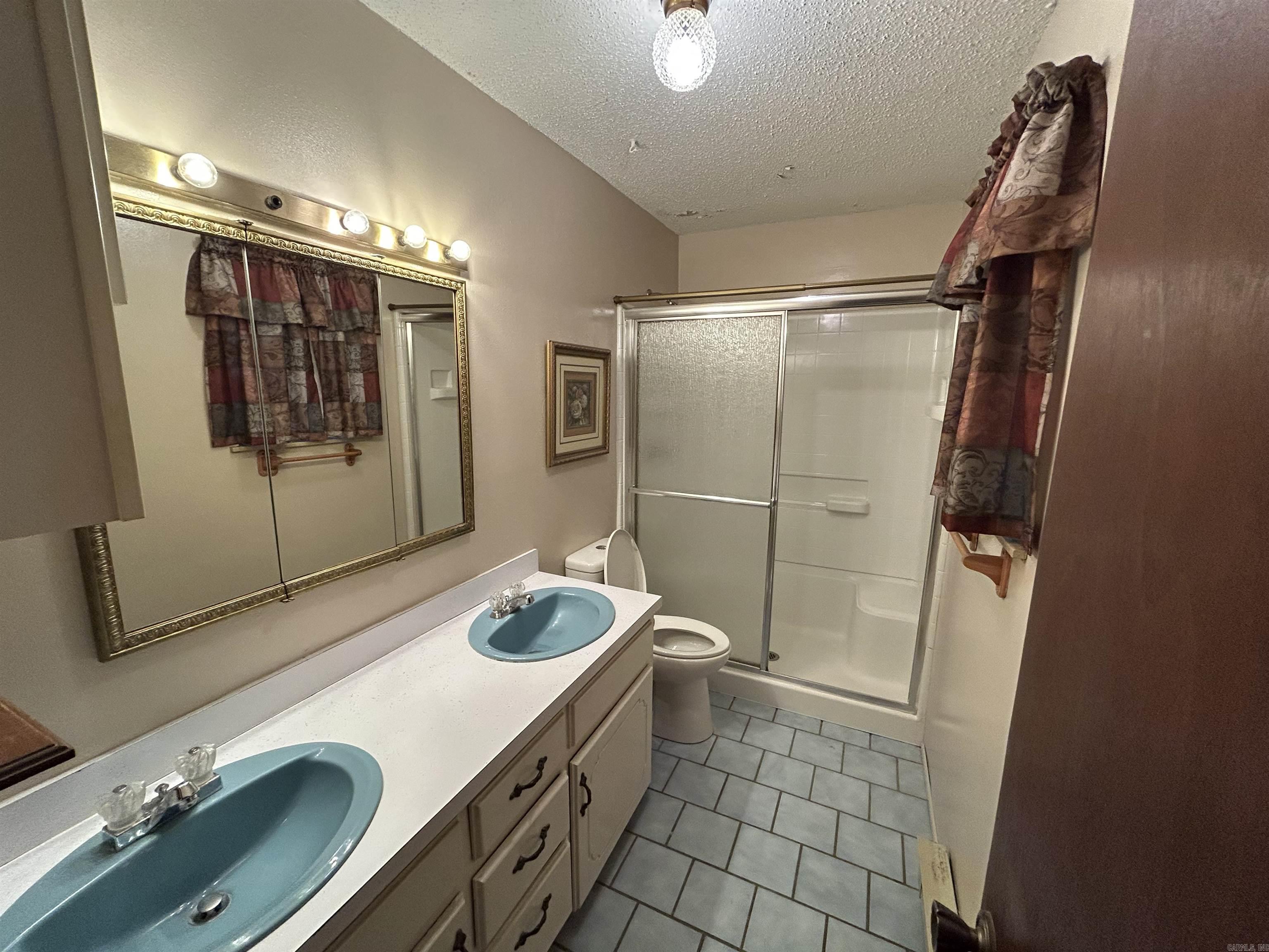 210 Lawrence Lane Hot Springs, AR 71913