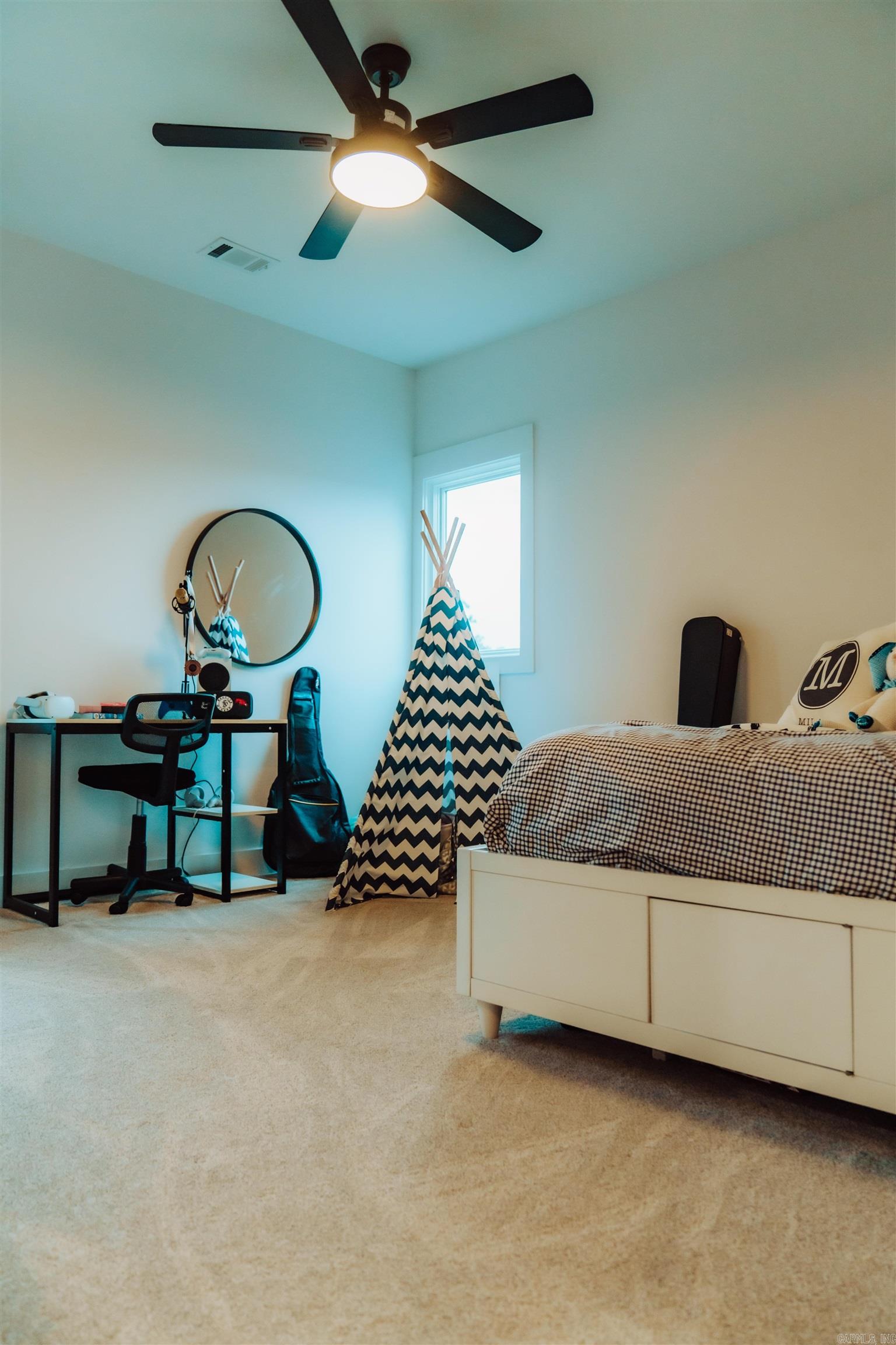 7702 S Shoreline Boulevard Benton, AR 72019