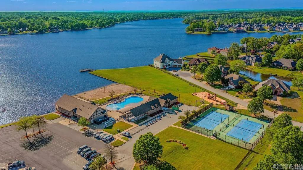 7702 S Shoreline Boulevard Benton, AR 72019