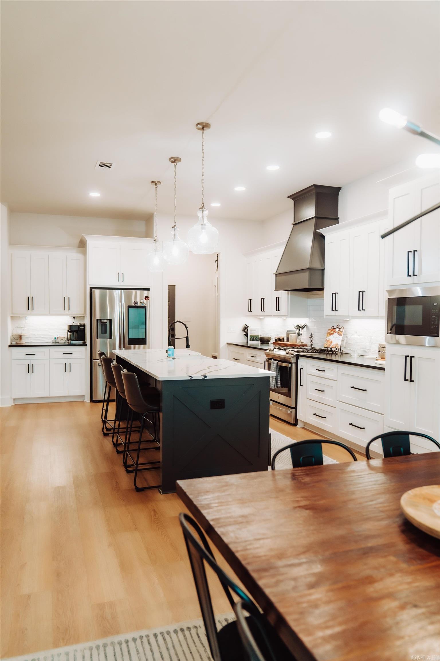 7702 S Shoreline Boulevard Benton, AR 72019