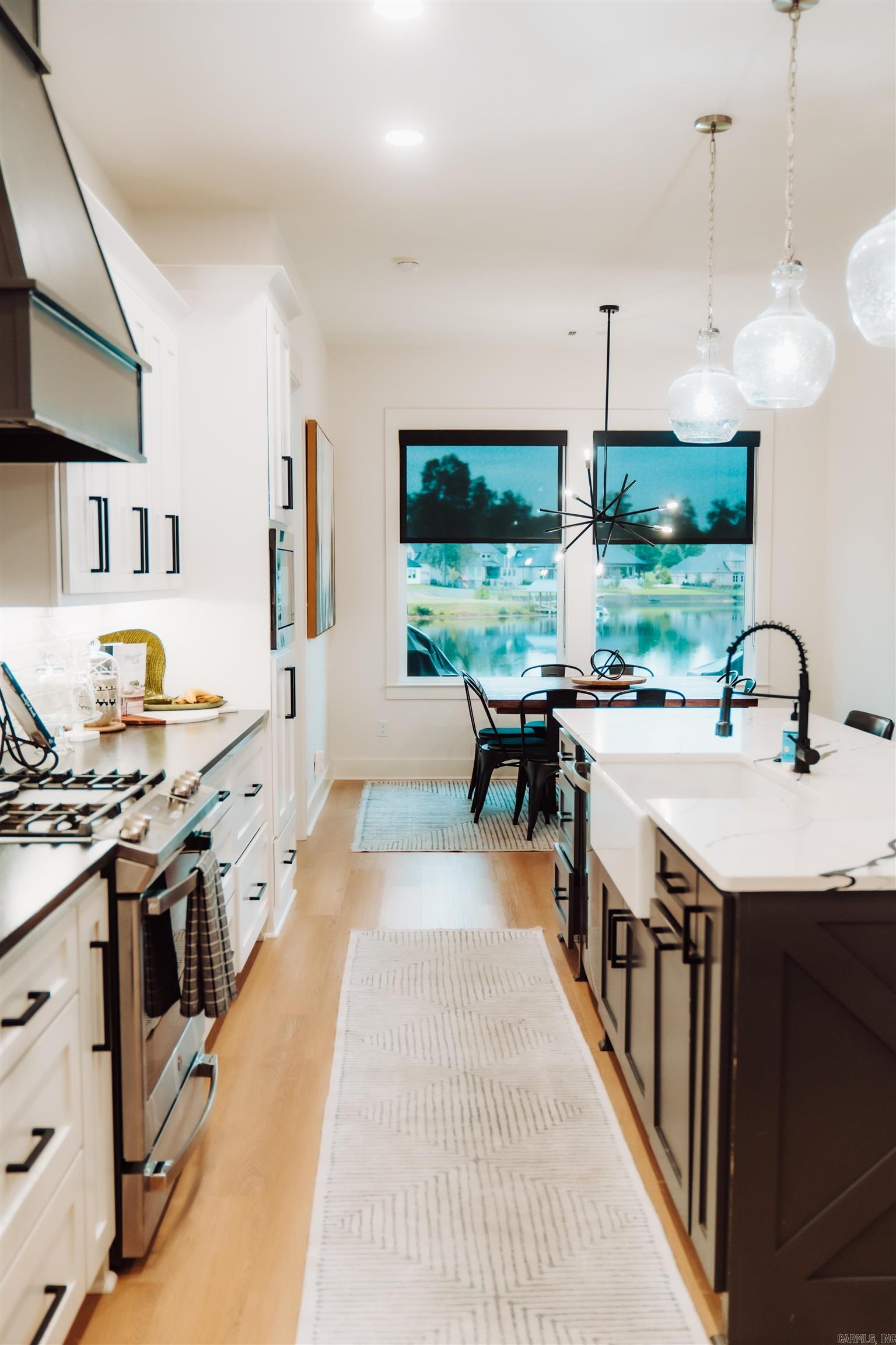 7702 S Shoreline Boulevard Benton, AR 72019