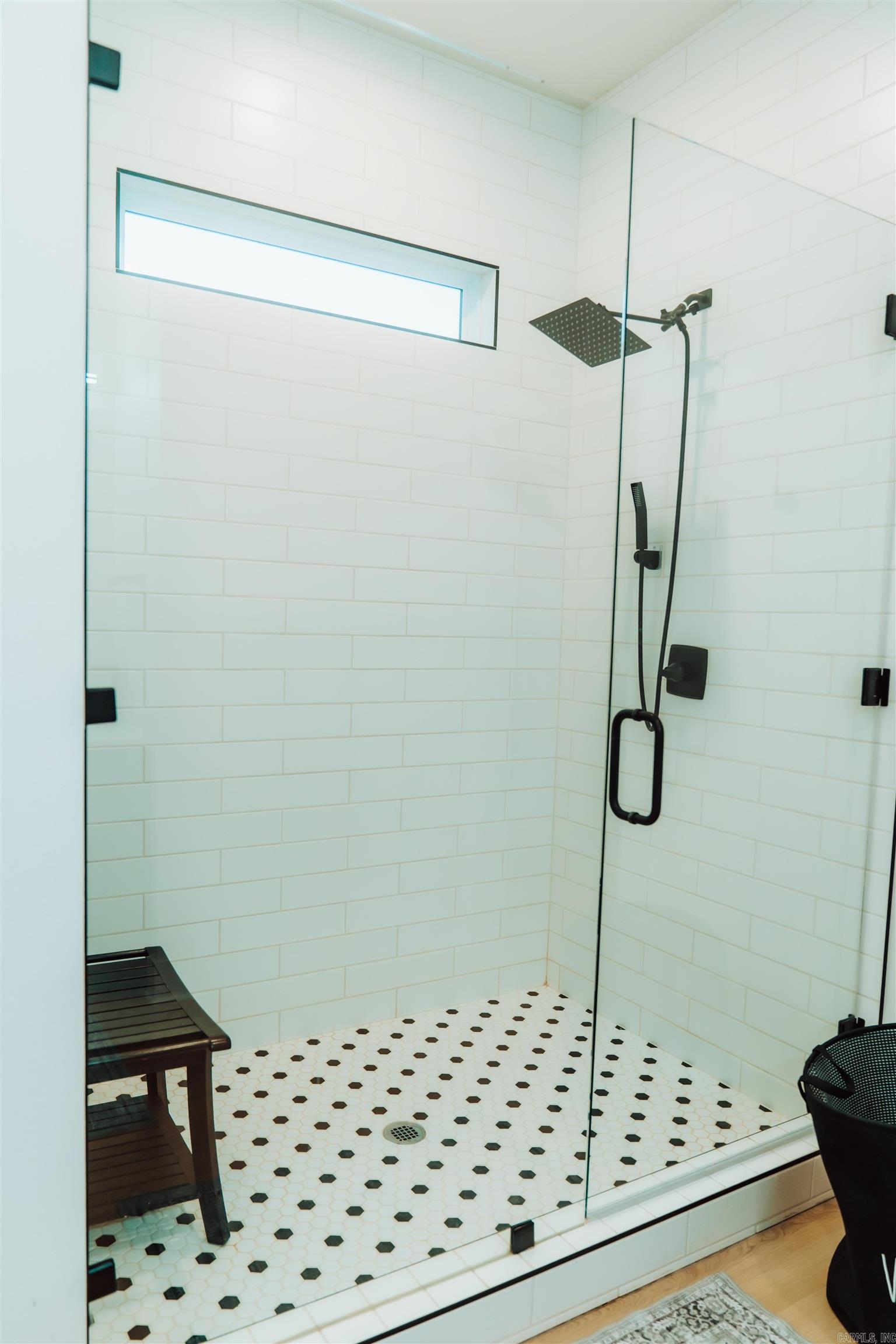 7702 S Shoreline Boulevard Benton, AR 72019