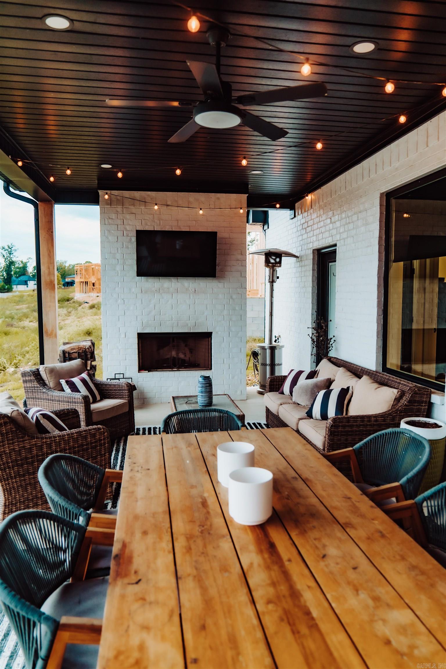 7702 S Shoreline Boulevard Benton, AR 72019