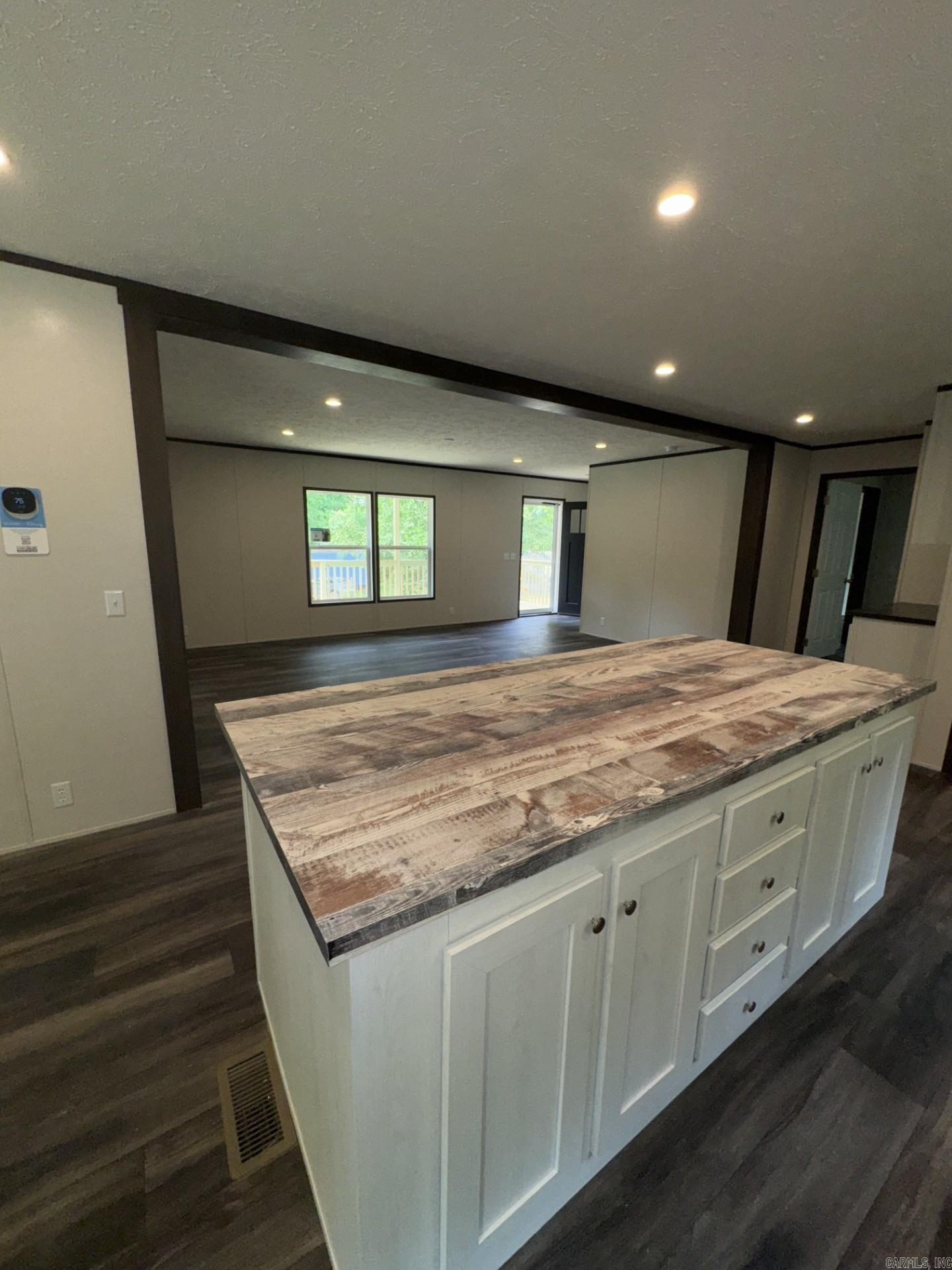 137 Parkshores circle Hot Springs, AR 71901