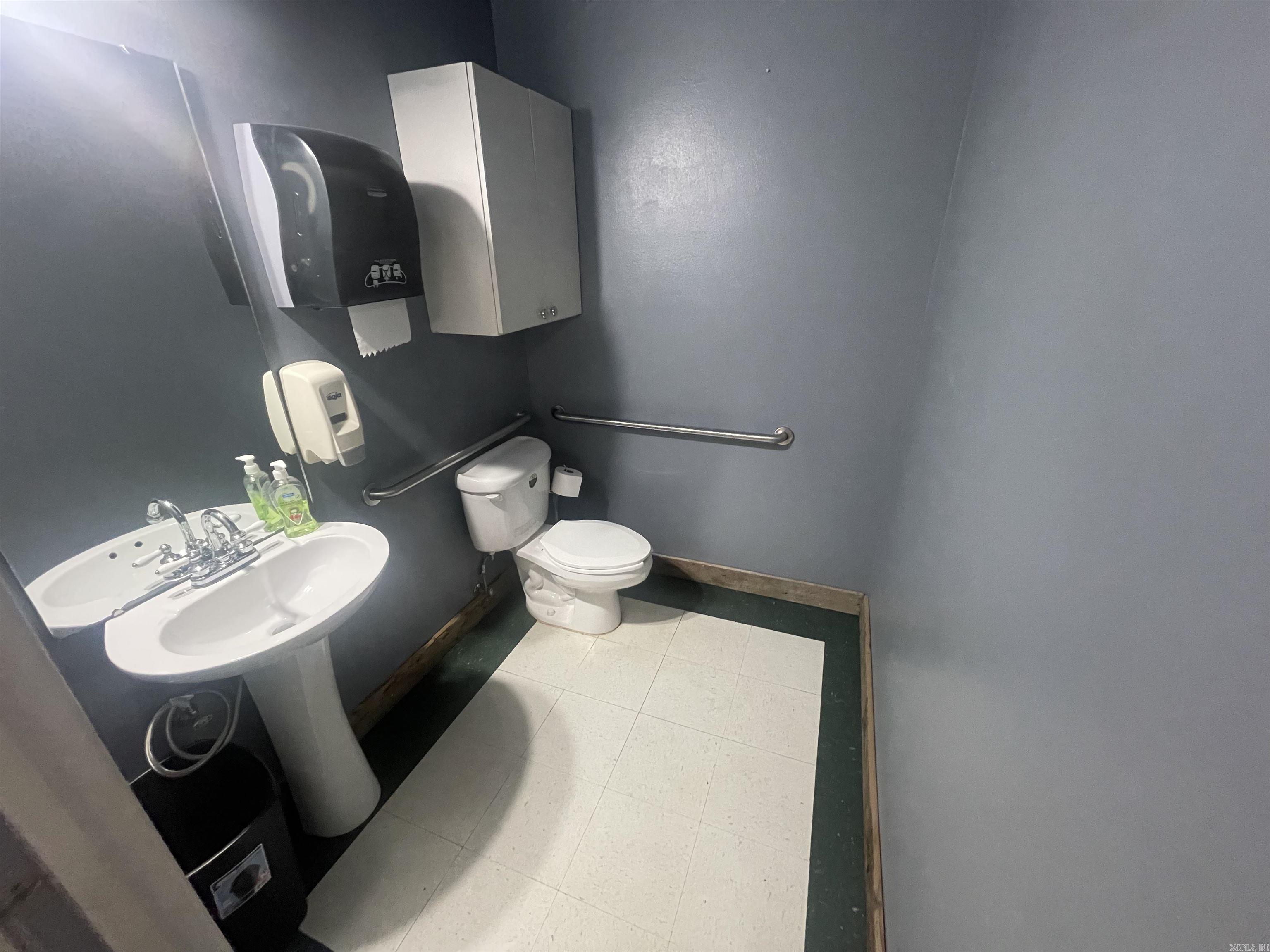 221 E German  Conway, AR