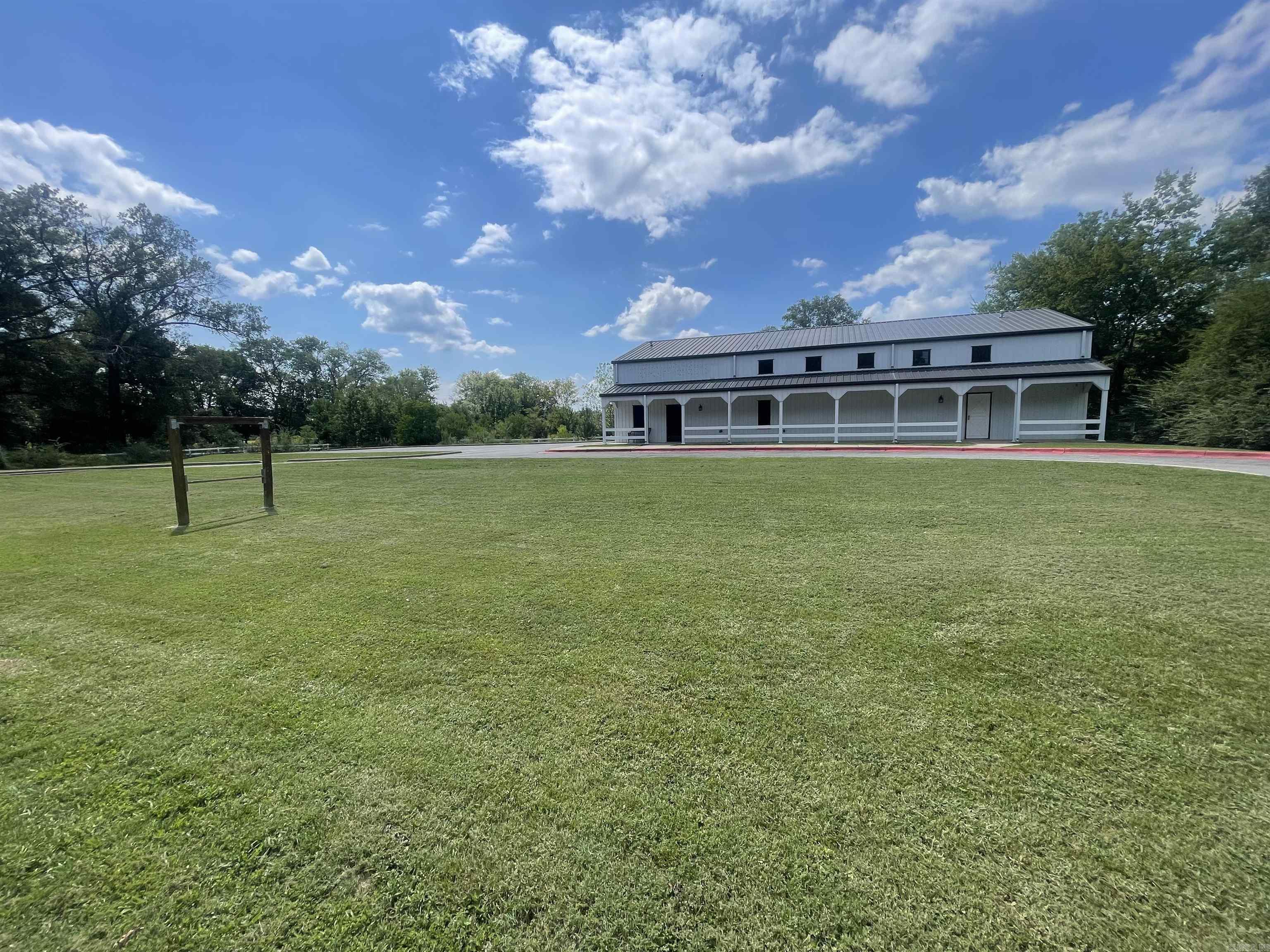 221 E German  Conway, AR