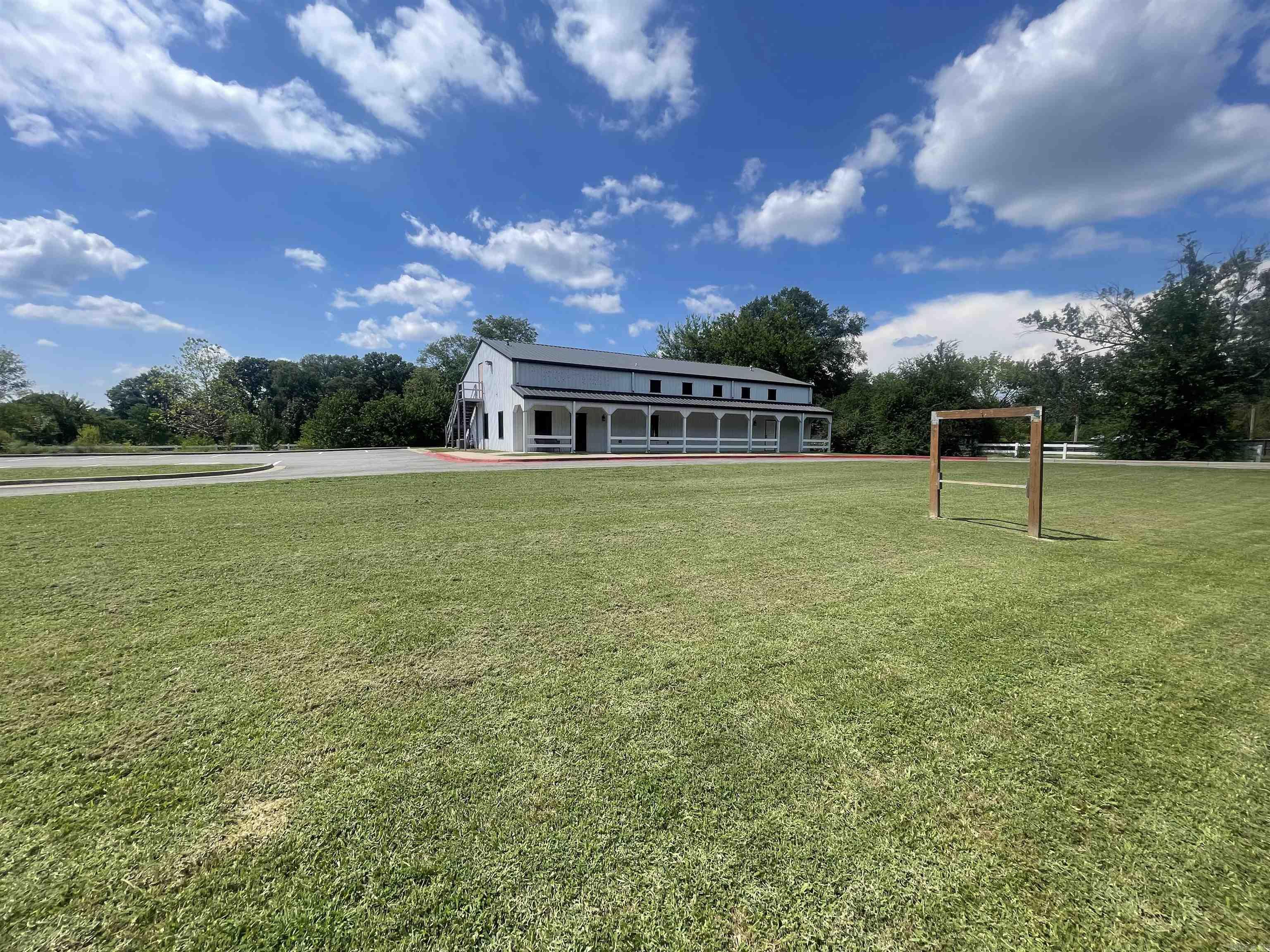 221 E German  Conway, AR