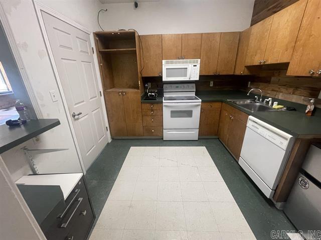 221 E German  Conway, AR