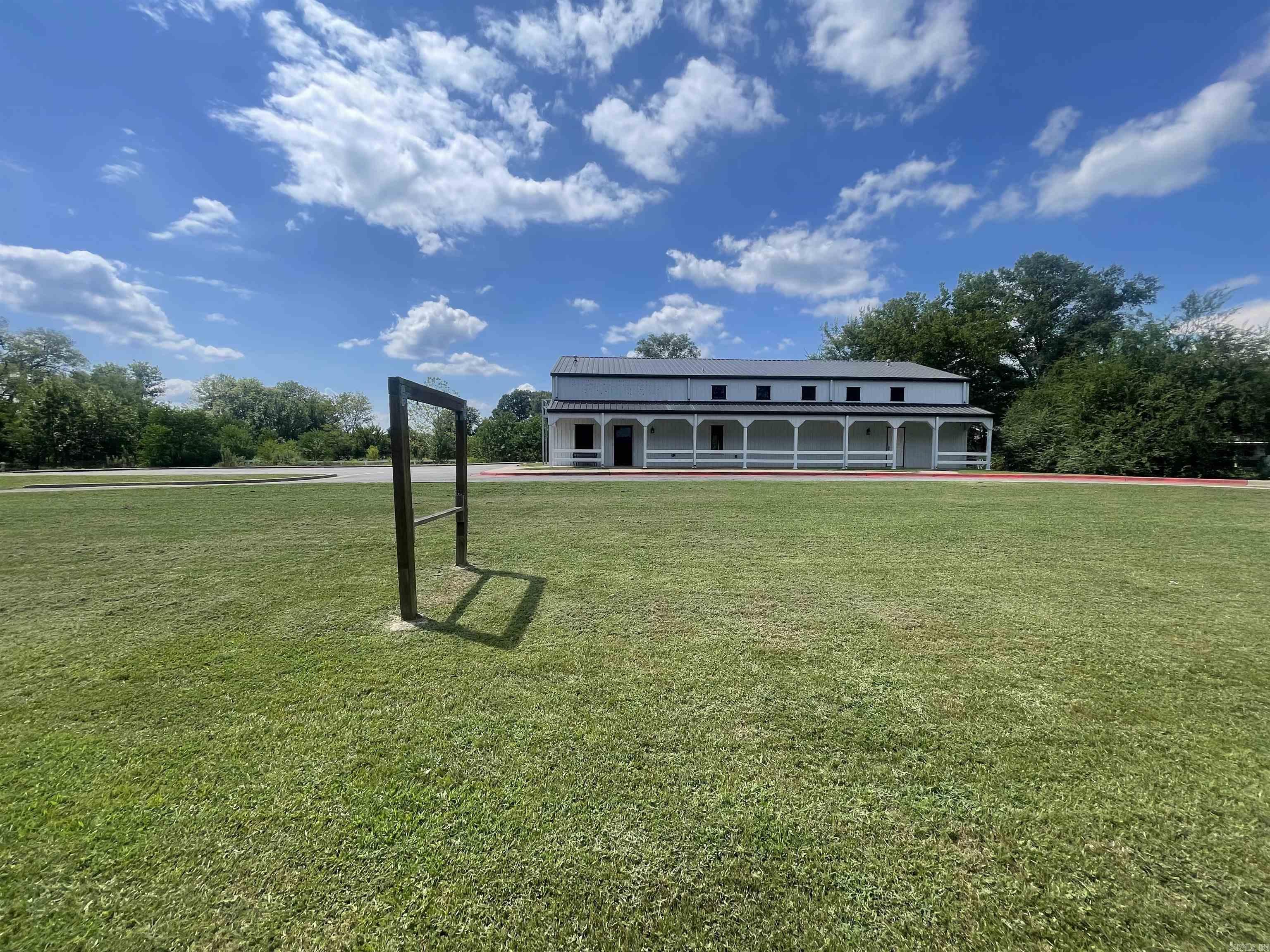 221 E German  Conway, AR