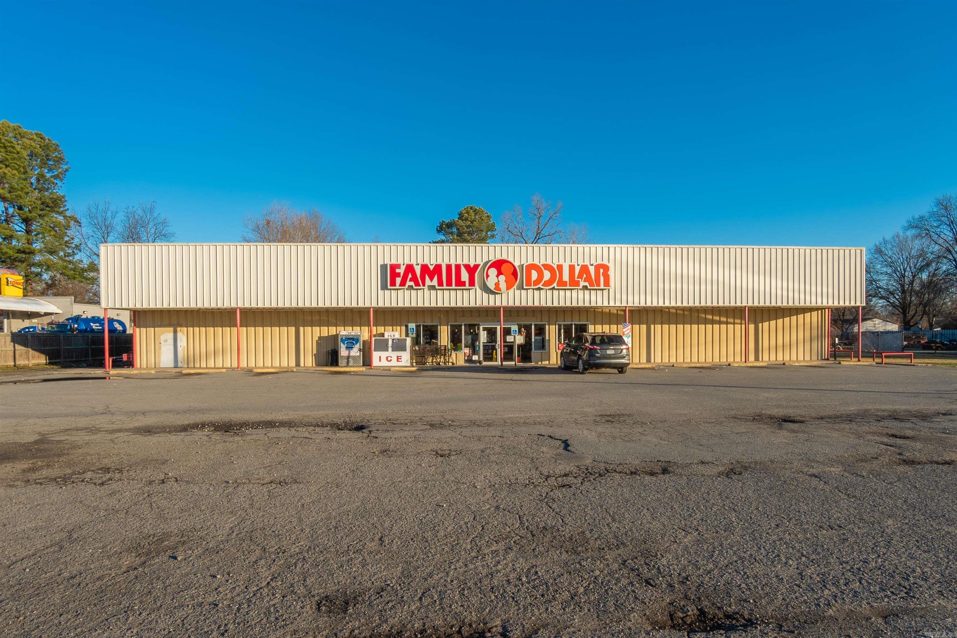 1005 E Fordyce  England, AR