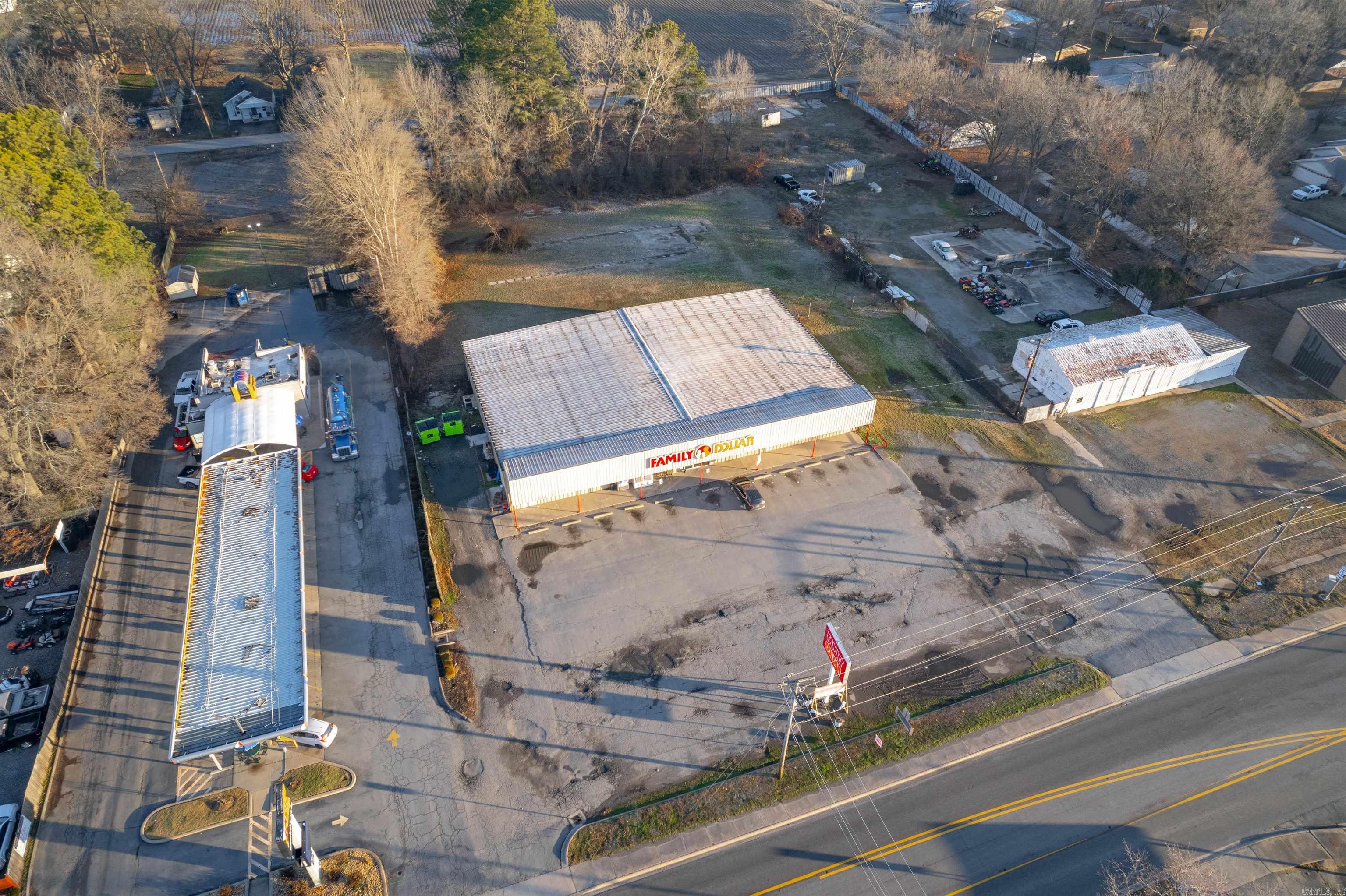 1005 E Fordyce  England, AR