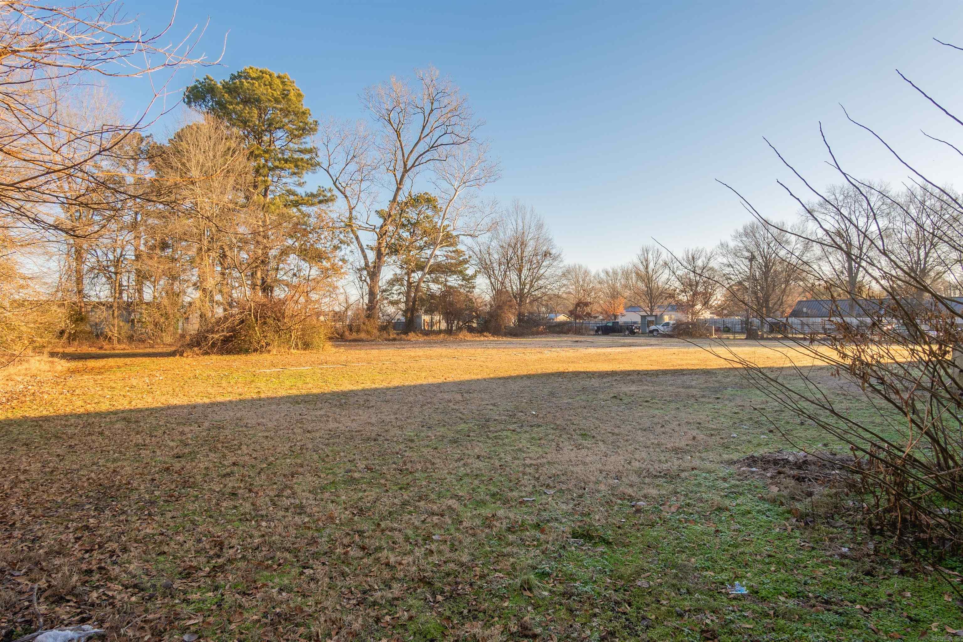 1005 E Fordyce  England, AR