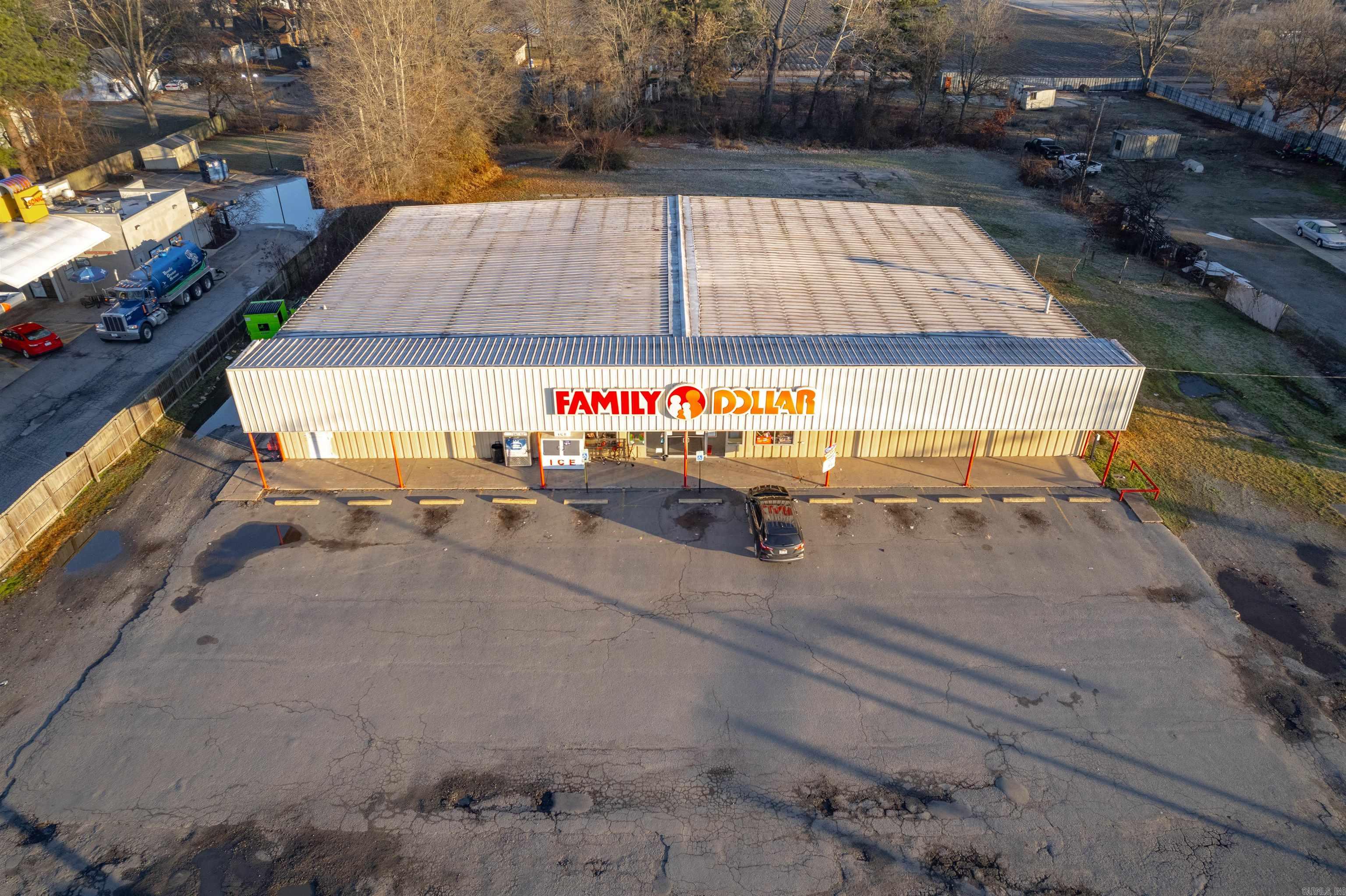 1005 E Fordyce  England, AR