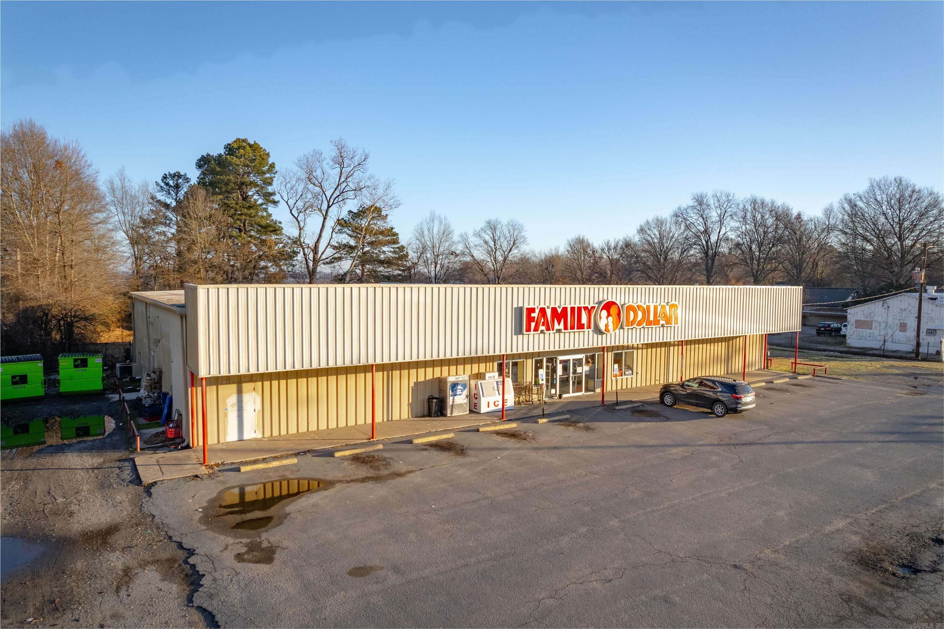 1005 E Fordyce  England, AR