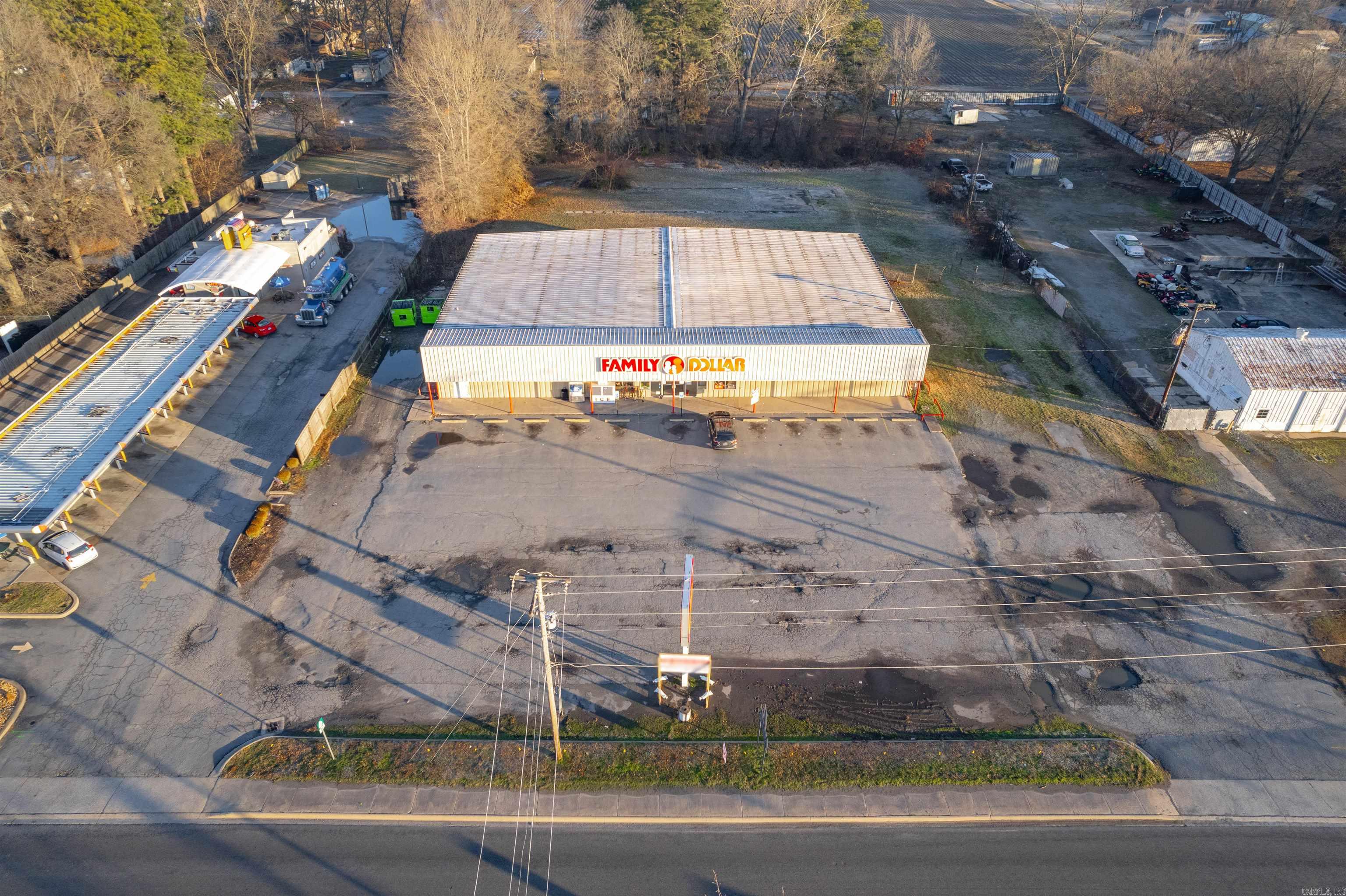 1005 E Fordyce  England, AR