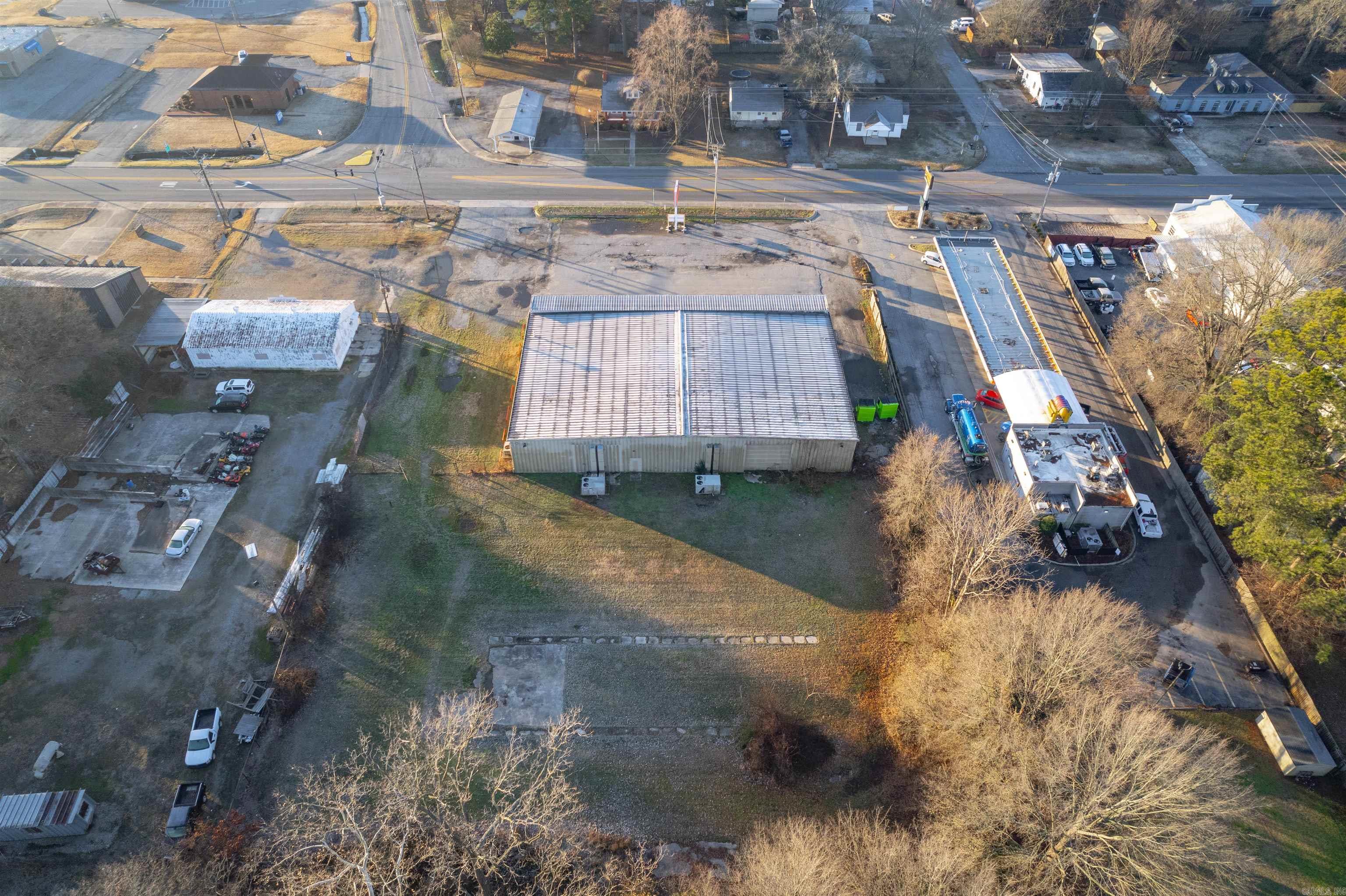 1005 E Fordyce  England, AR