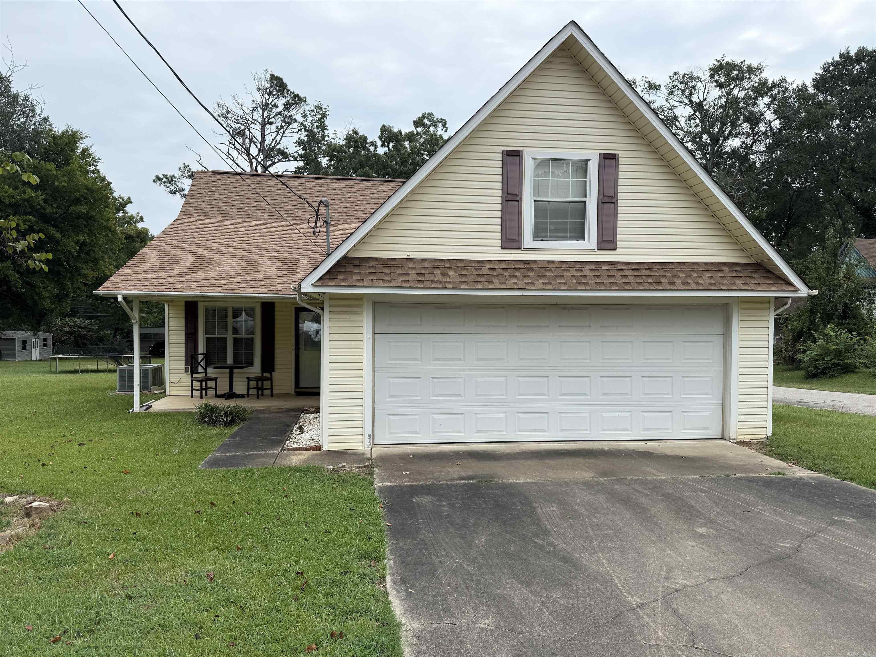 514 W Shepherd  Nashville, AR