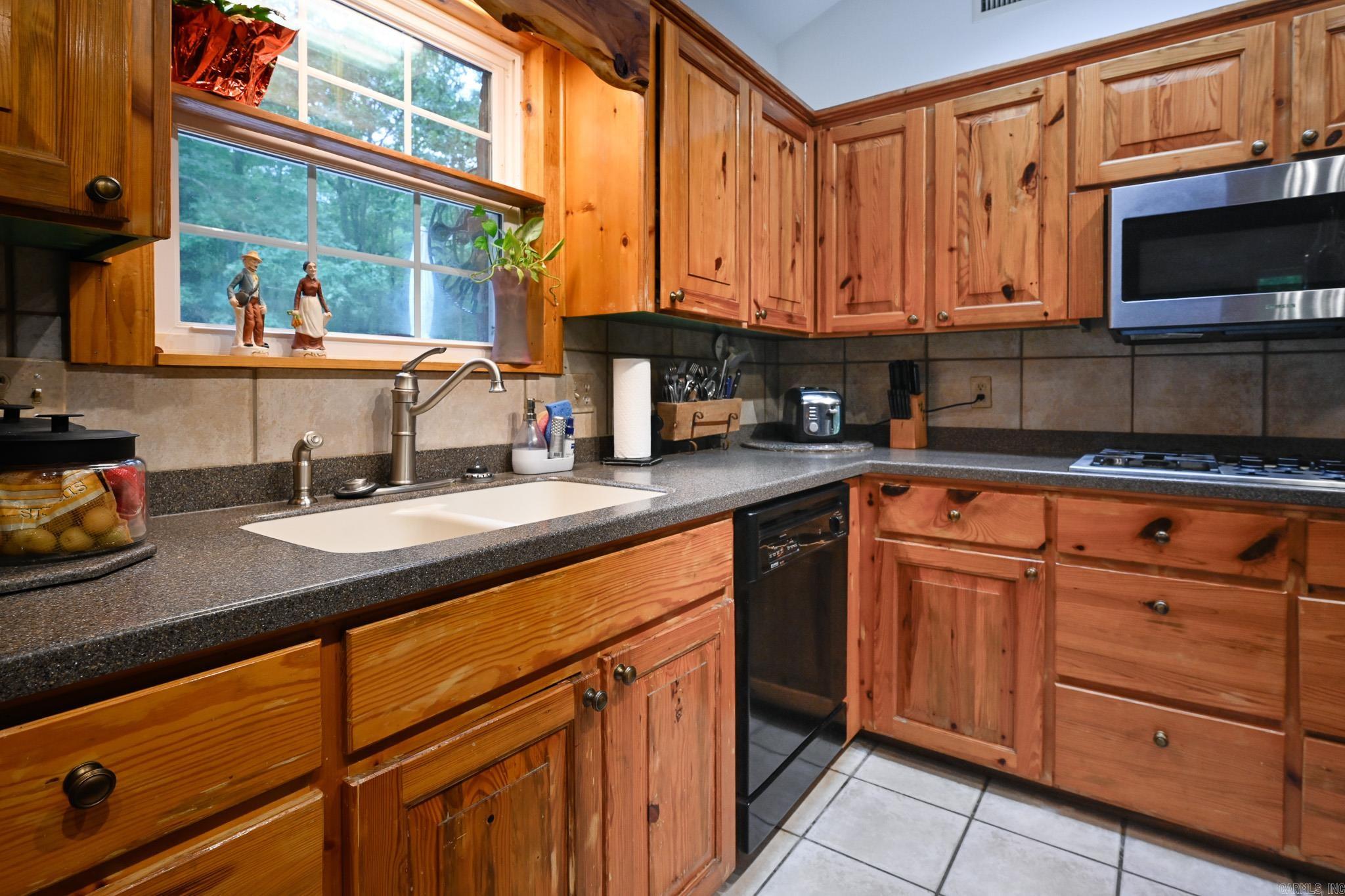 1879 Highway 270 Mena, AR 71953