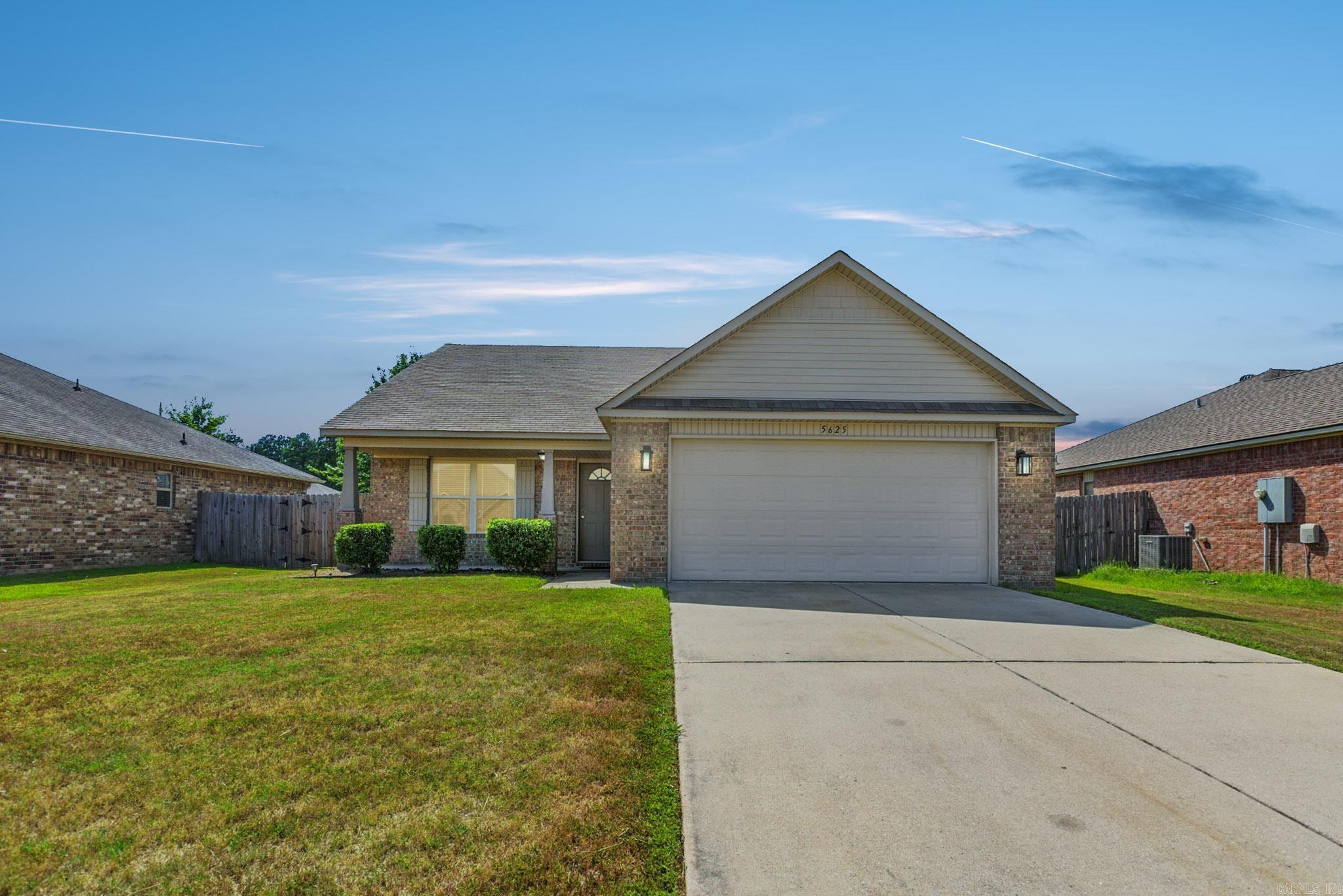 5625 Pin Oak Ln Sherwood, AR 72117