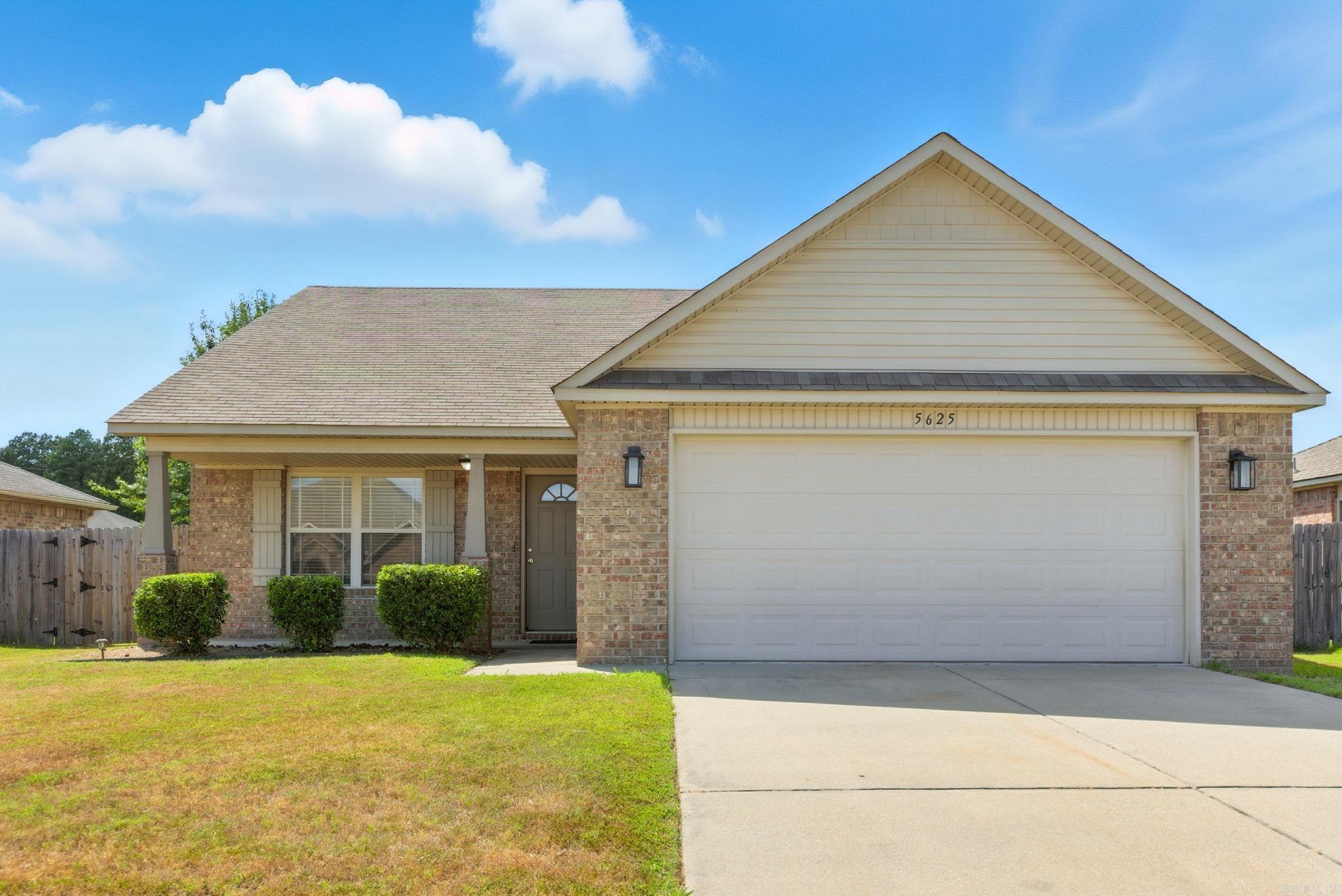 5625 Pin Oak Ln Sherwood, AR 72117