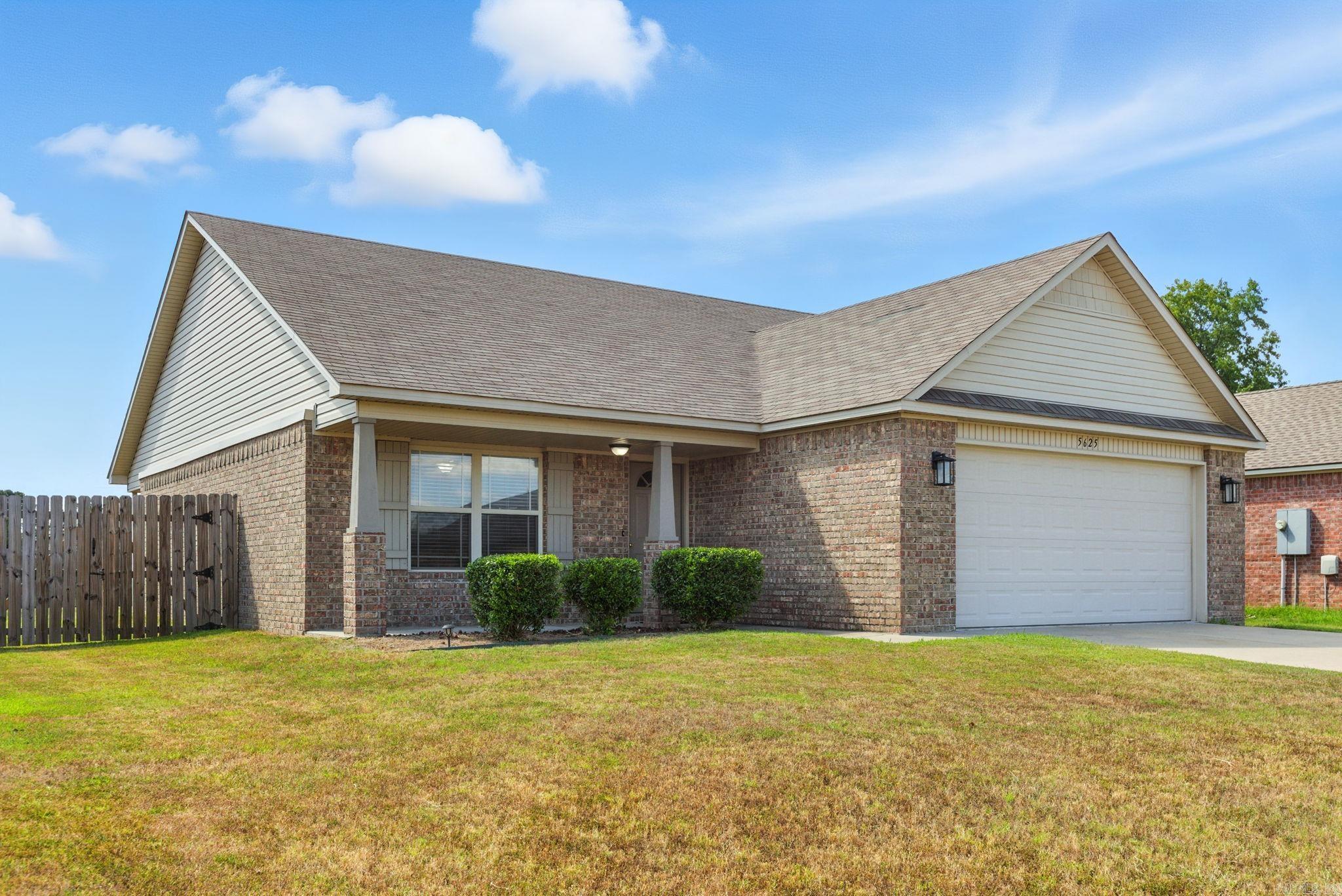 5625 Pin Oak Ln Sherwood, AR 72117