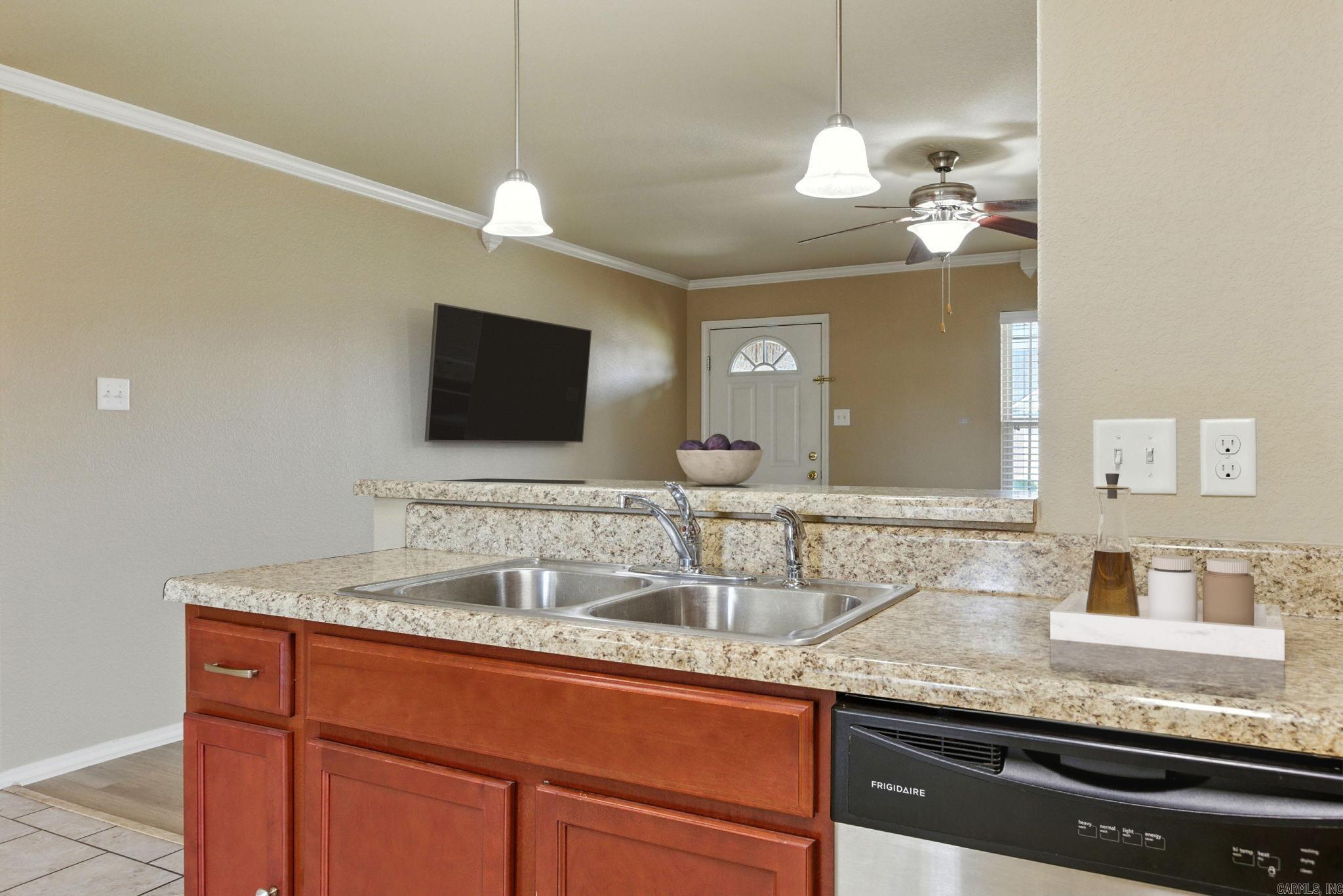 5625 Pin Oak Ln Sherwood, AR 72117