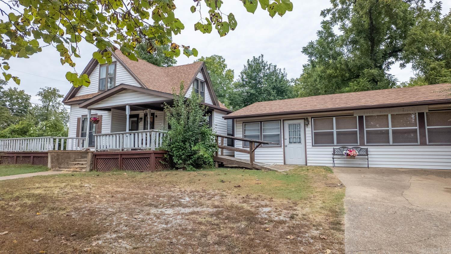 202 W 3rd Street  Hardy, AR