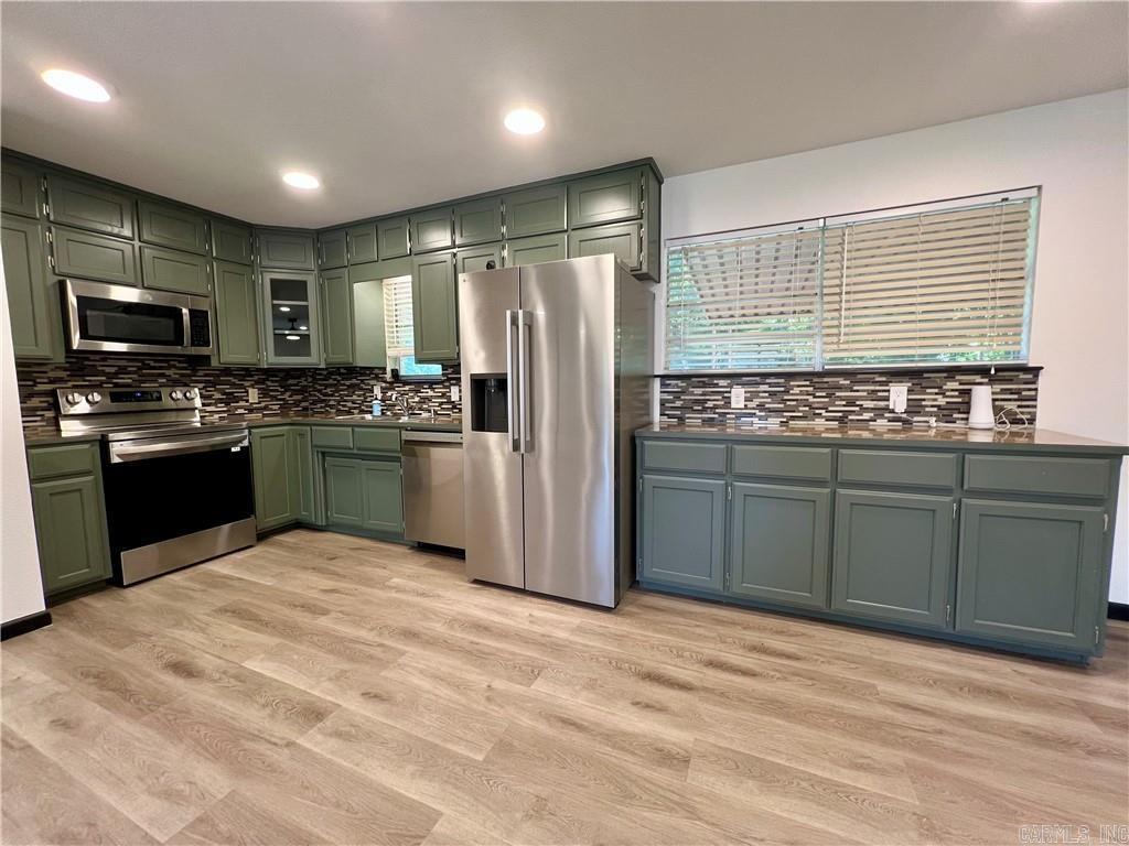 217 Cloos Circle Dr  Ozark, AR