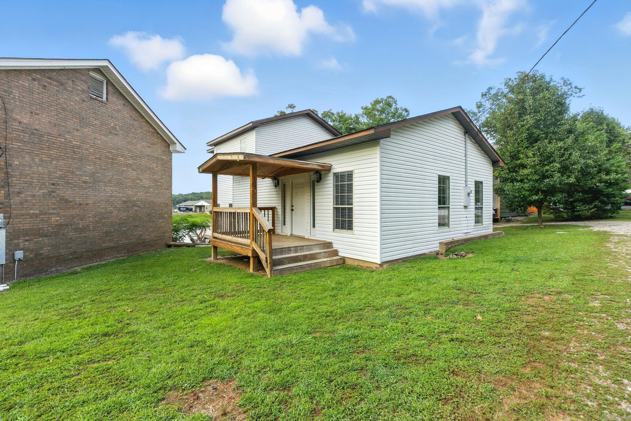 107 Loveless Ln  Royal, AR