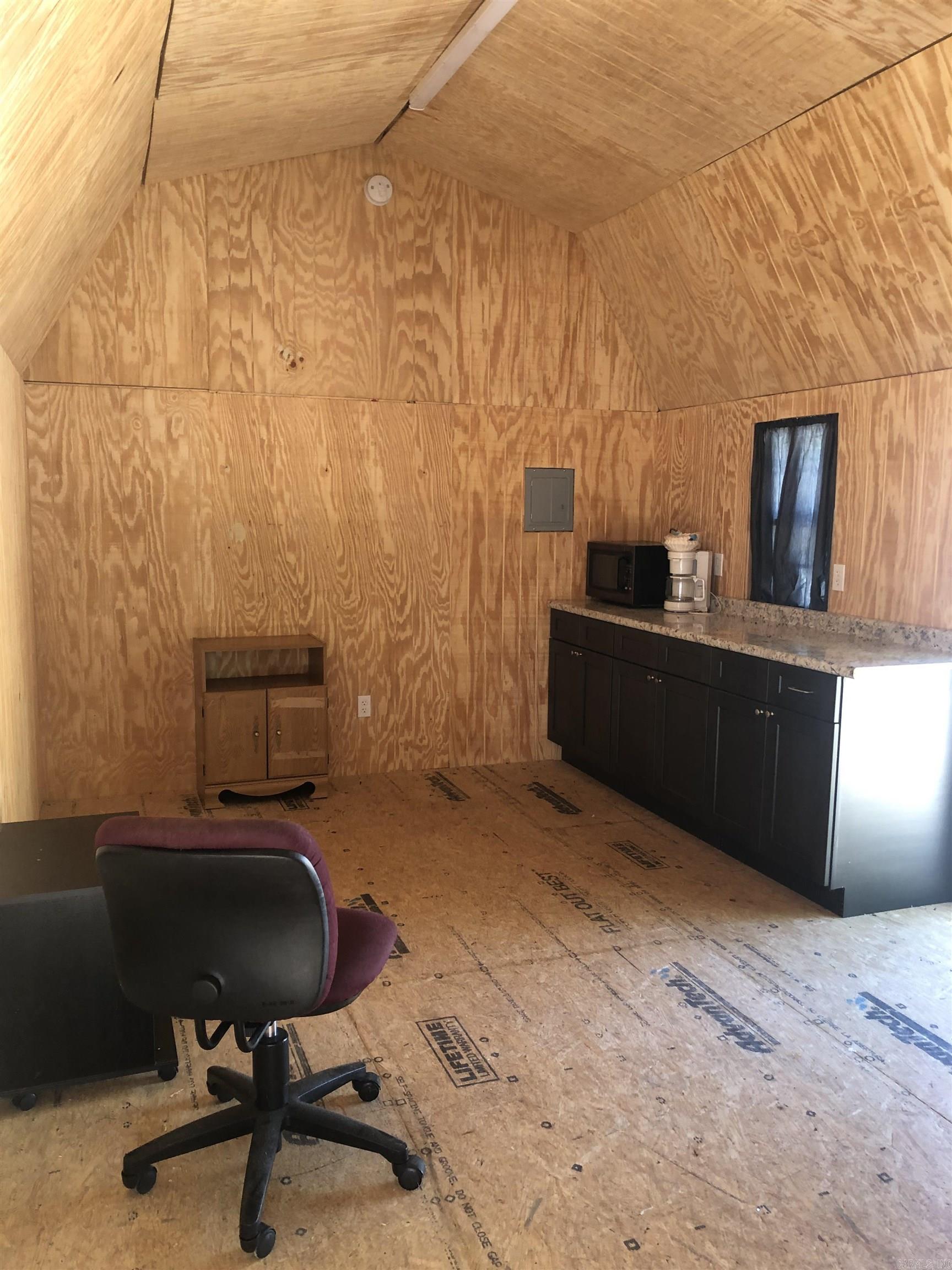 20.17 AC RAINBOW VALLEY TRAIL  Mammoth Spring, AR