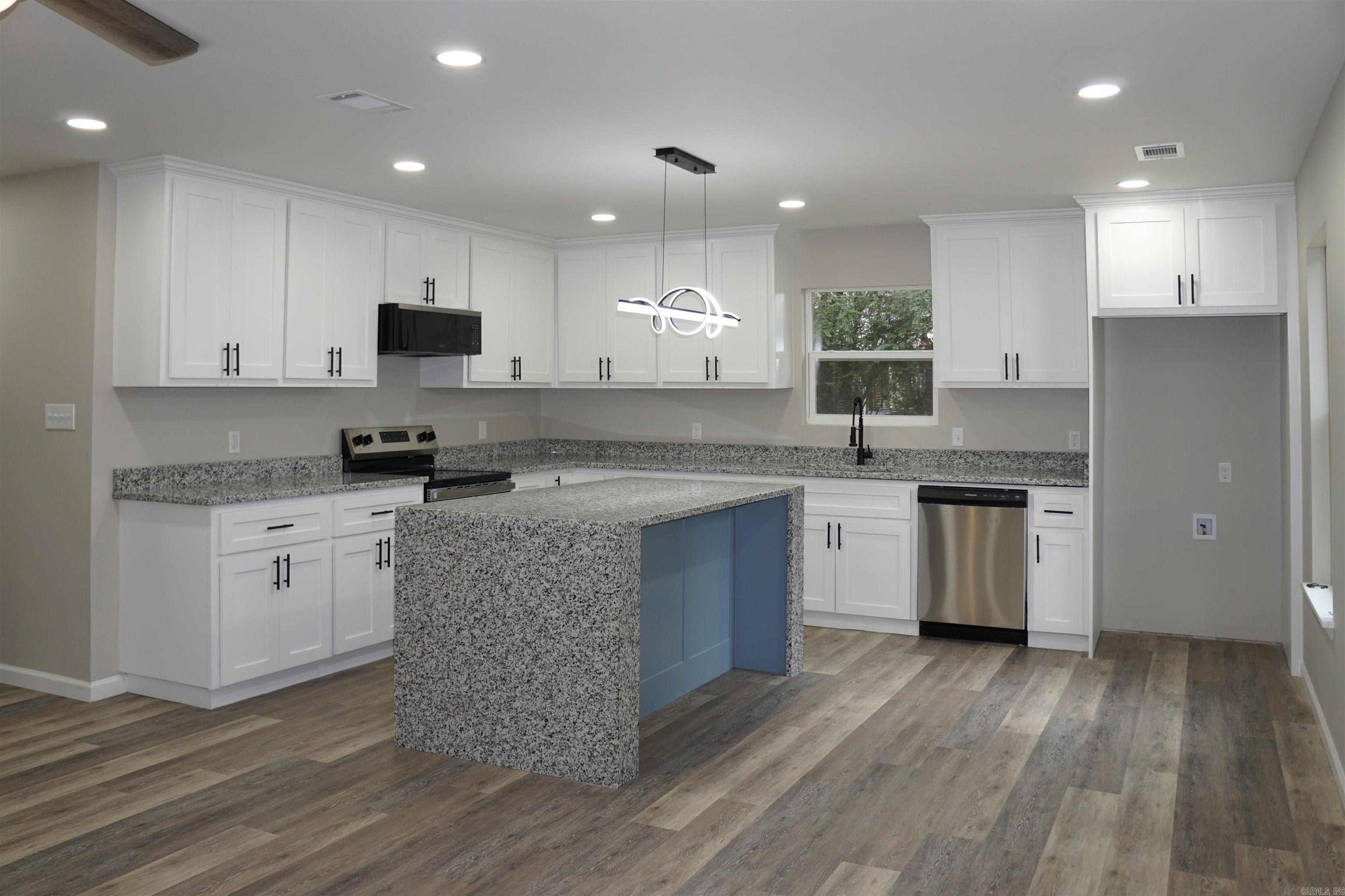 203 E Church Street Plumerville, AR 72127