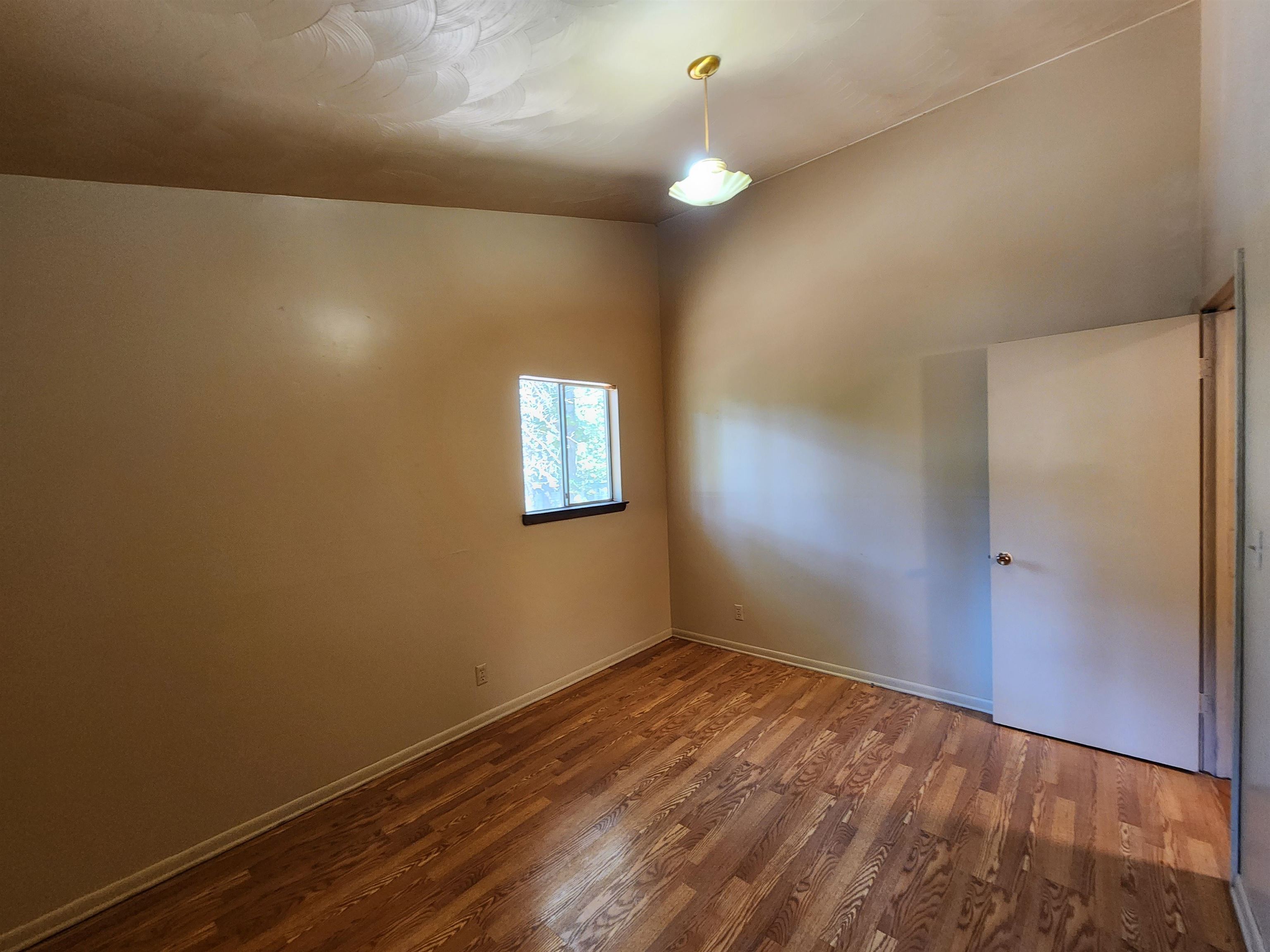 36 Mena  Cherokee Village, AR