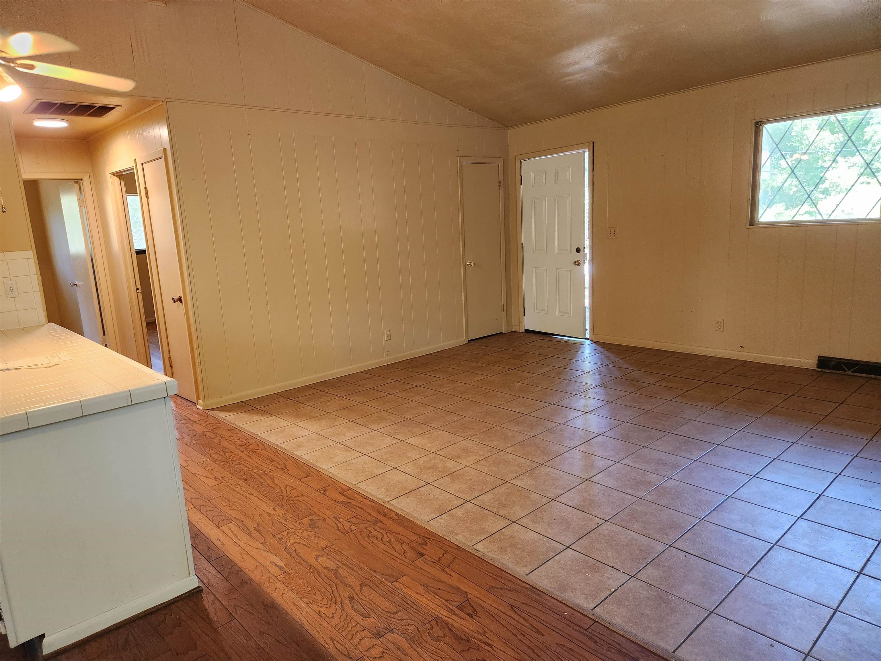 36 Mena  Cherokee Village, AR