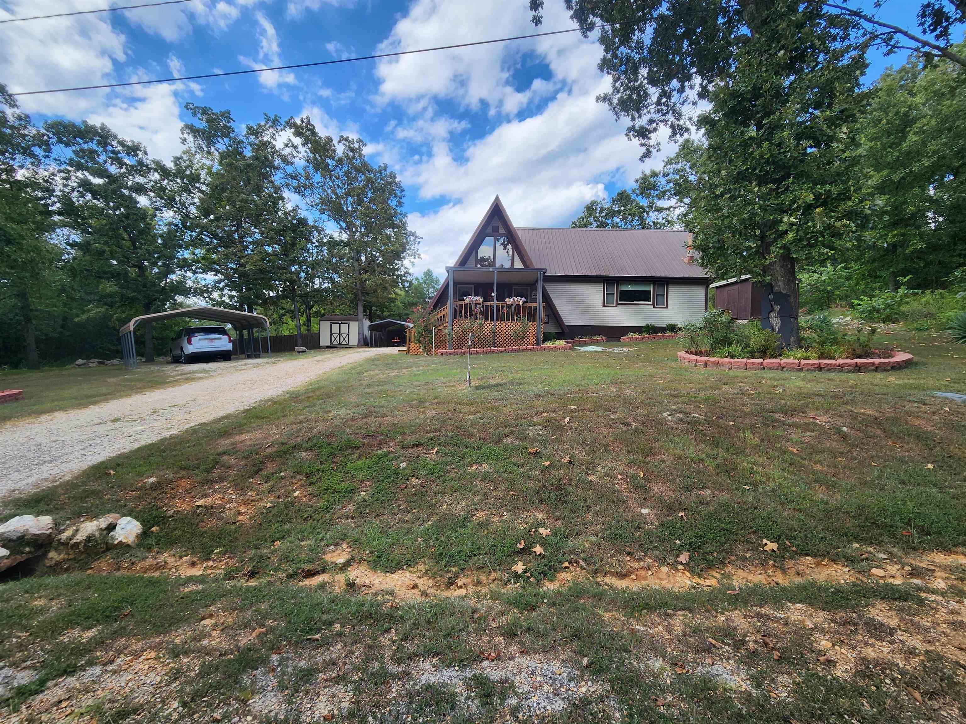 46 Crossroads  Highland, AR