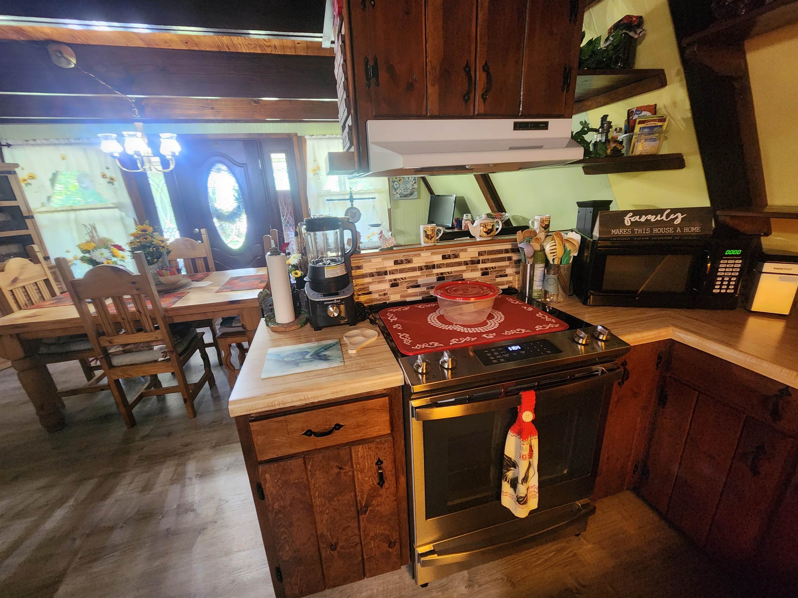 46 Crossroads Highland, AR 72542