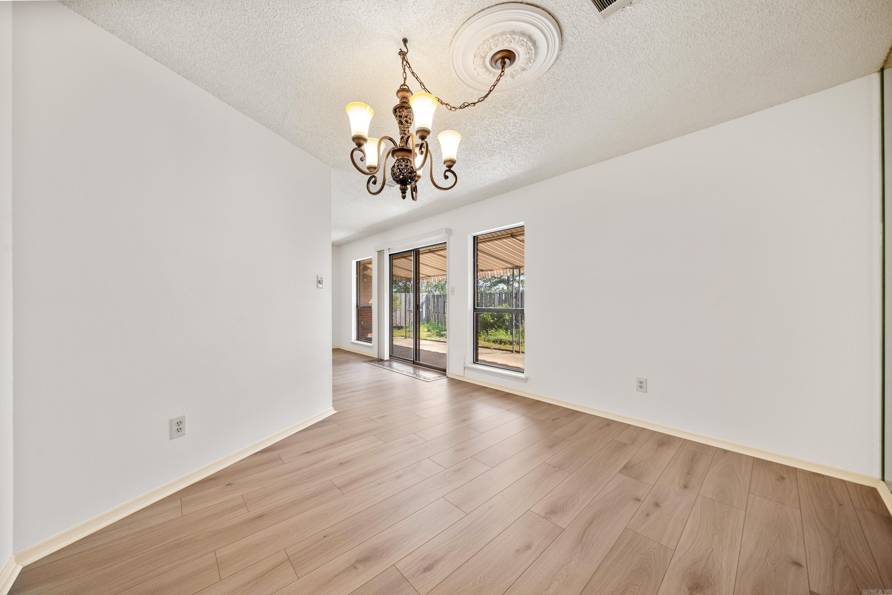 124 Corporate Ter Hot Springs, AR 71913