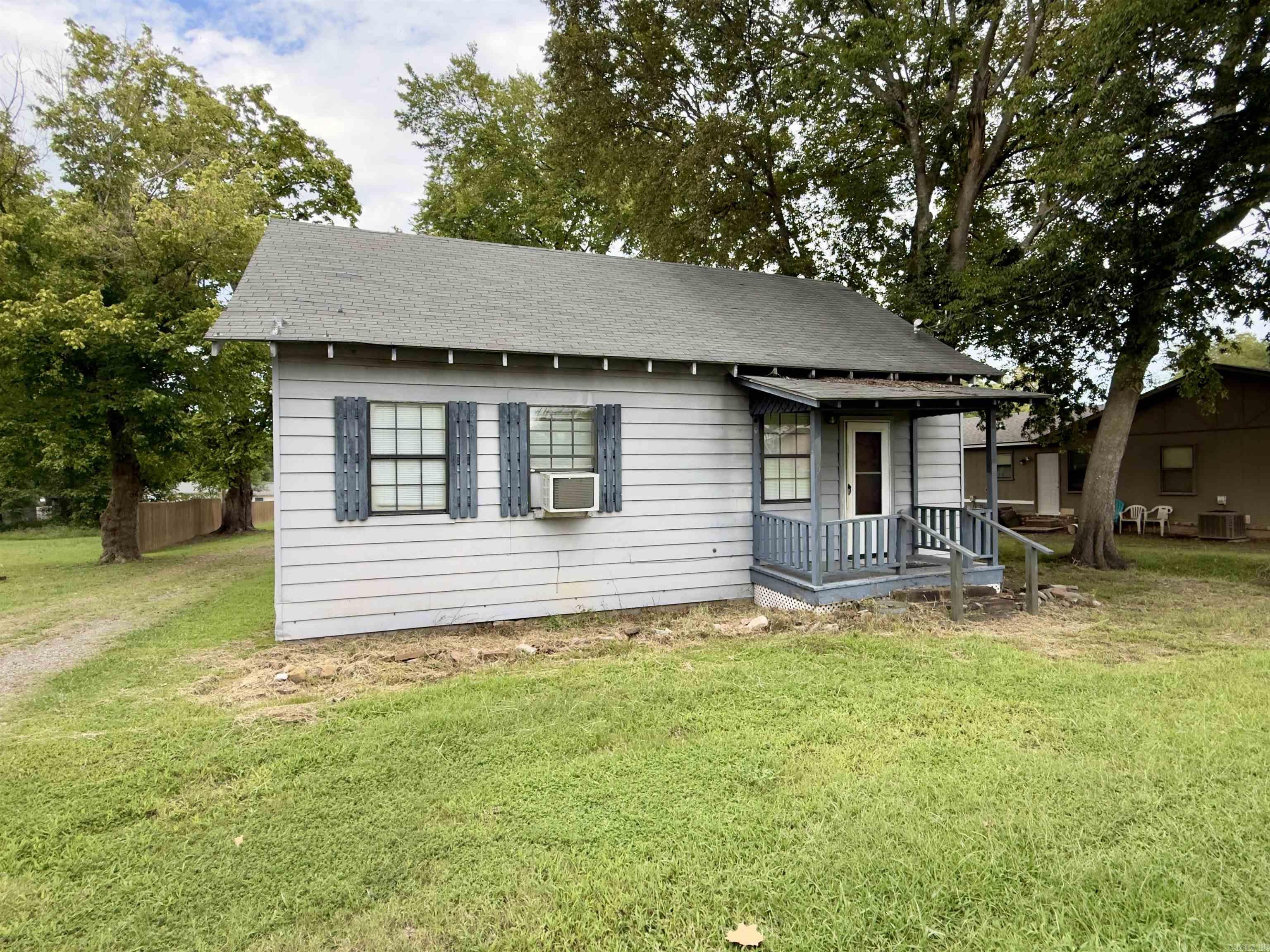 188 W Water Street Dover, AR 72837