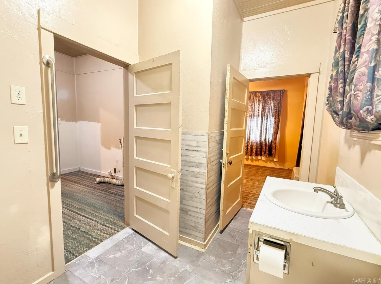 188 W Water Street Dover, AR 72837