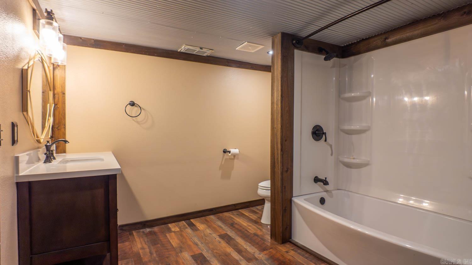 570 Missouri Avenue  Mammoth Spring, AR