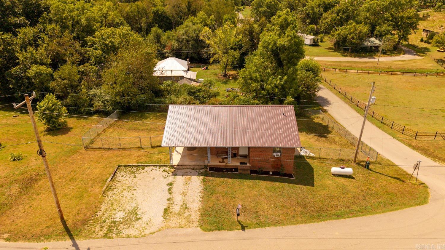 570 Missouri Avenue  Mammoth Spring, AR